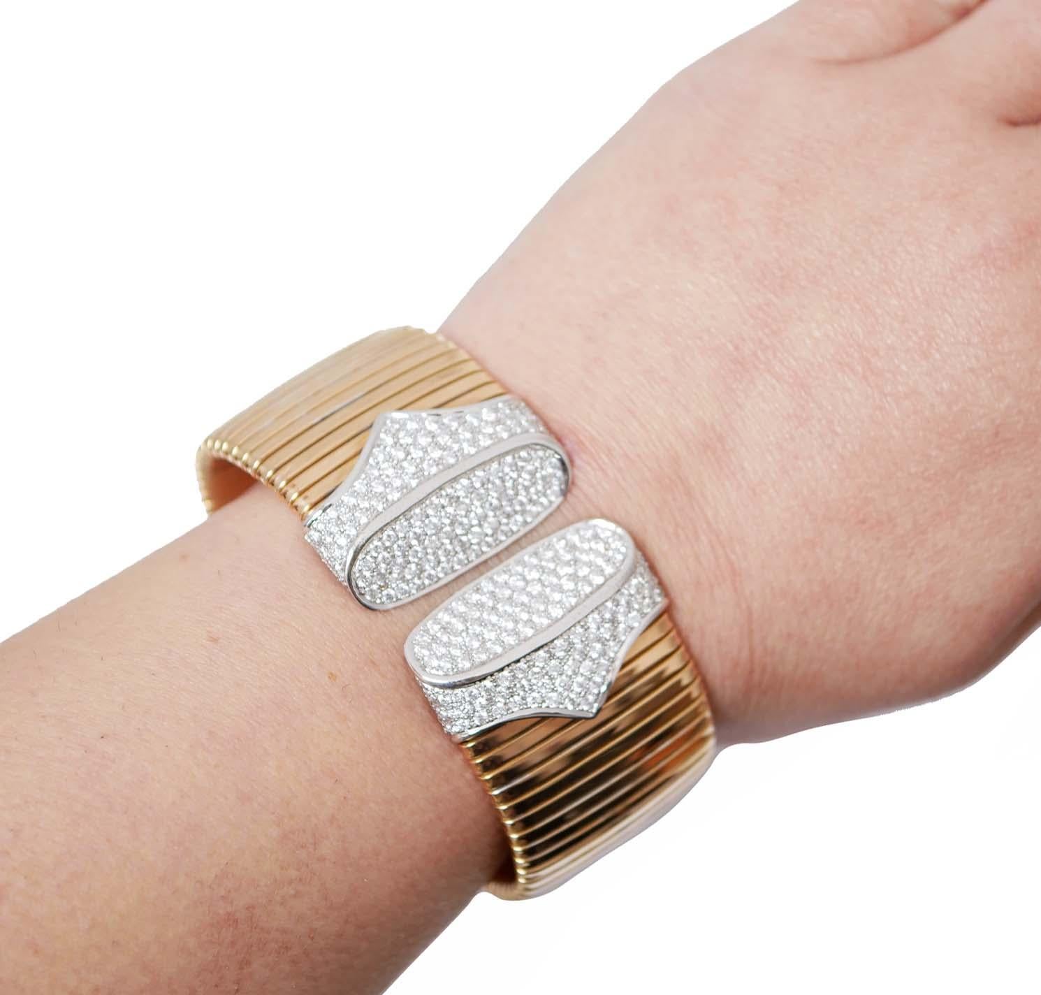 Diamonds, 18 Karat Rose Gold and White Gold TuboGas Bracelet. In Good Condition For Sale In Marcianise, Marcianise (CE)