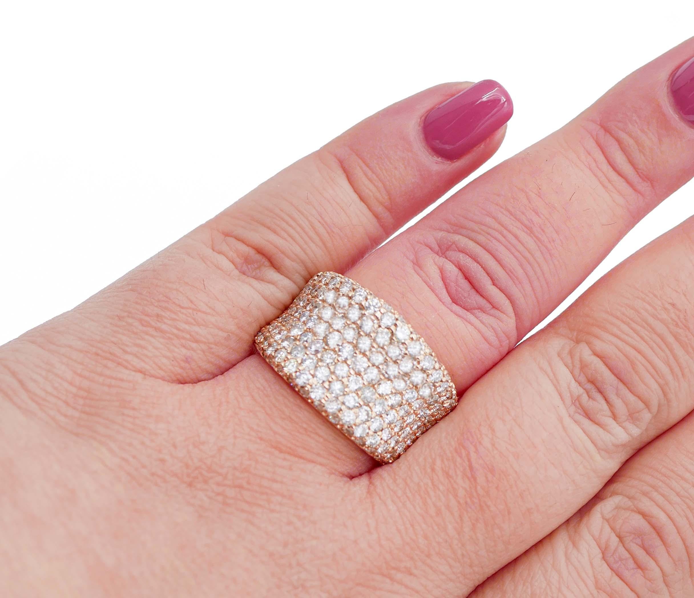 Diamanten, Ring aus 18 Karat Roségold im Zustand „Neu“ in Marcianise, Marcianise (CE)