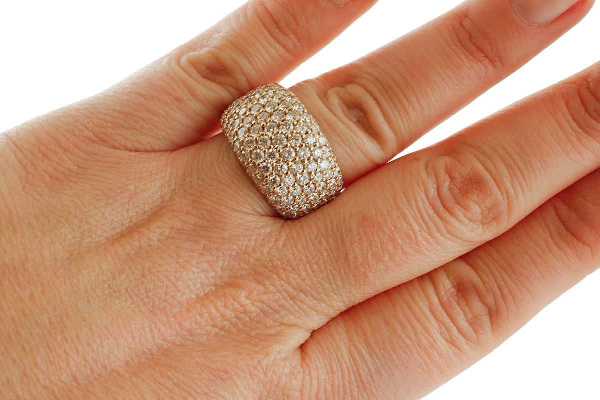 Women's Diamonds, 18 Karat Rose Gold Band Ring For Sale