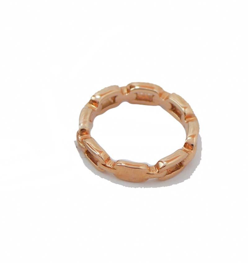 Modern Diamonds, 18 Karat Rose Gold Ring.