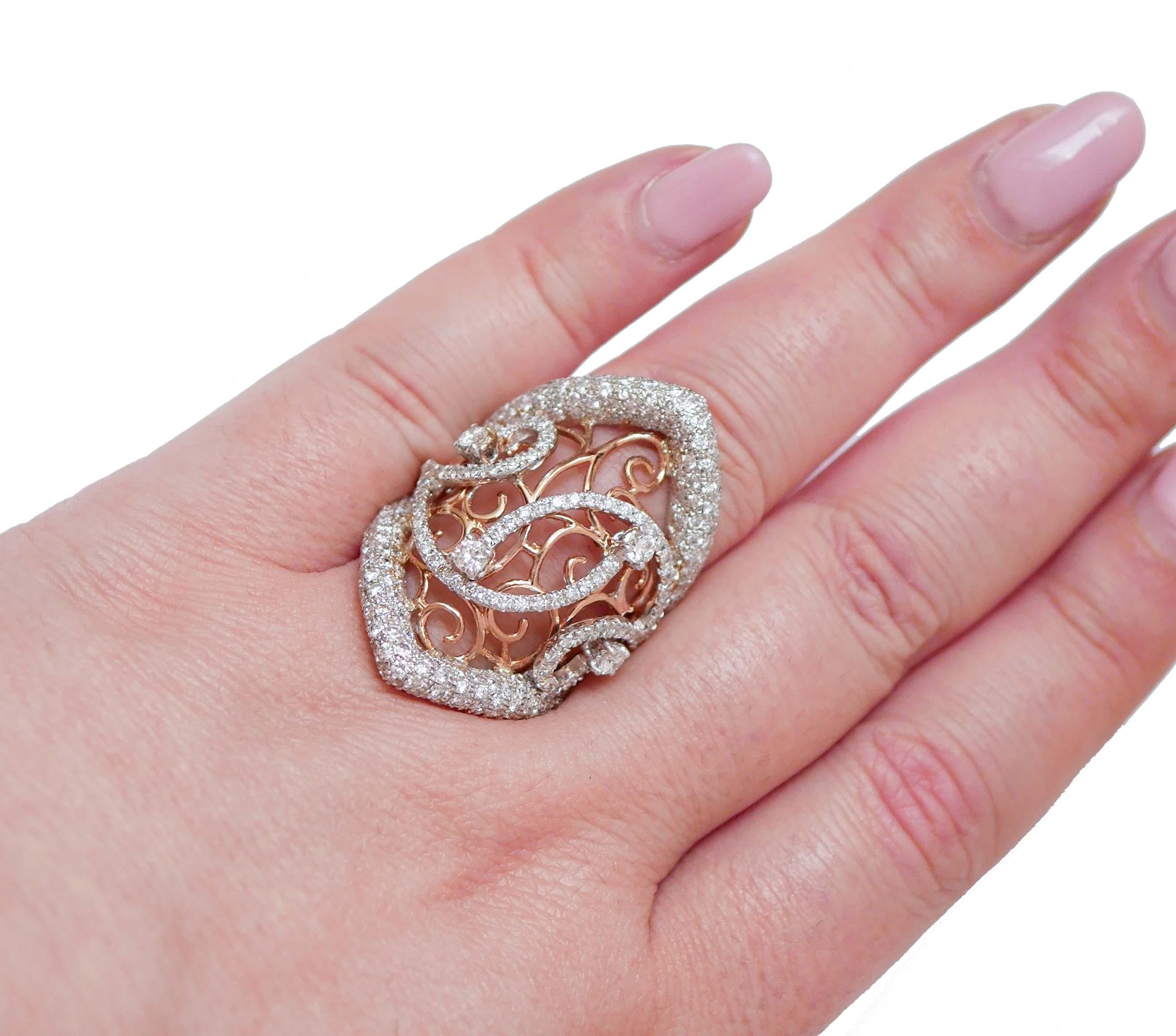 Diamonds, 18 Karat White Gold and Rose Gold Ring. In New Condition In Marcianise, Marcianise (CE)