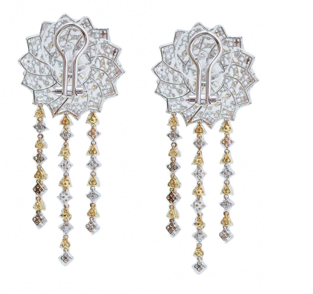 Modern Diamonds, 18 Karat White Gold and Yellow Gold Earrings. For Sale