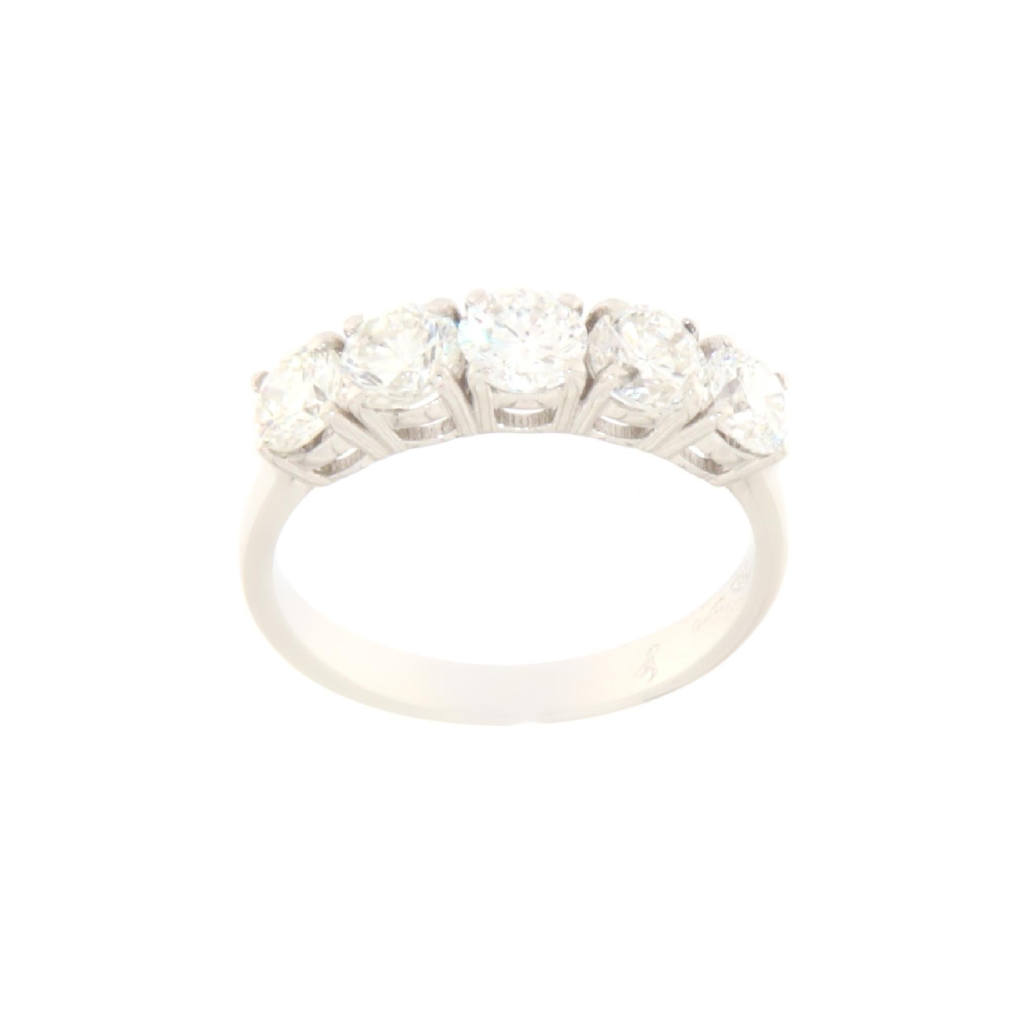 Diamonds 18 Karat White Gold Band Ring In New Condition For Sale In Marcianise, IT
