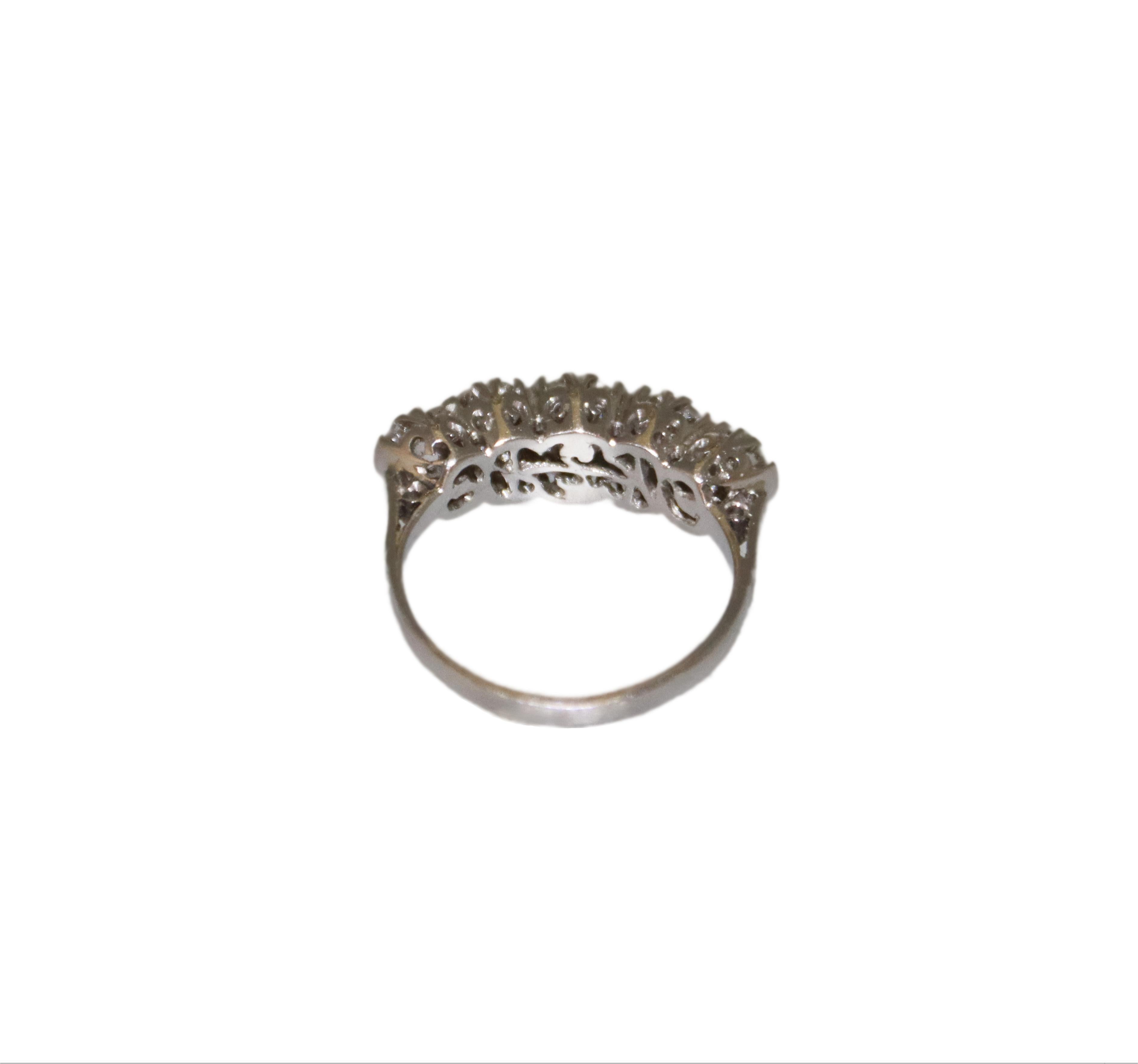 Women's Diamonds 18 Karat White Gold Band Ring For Sale