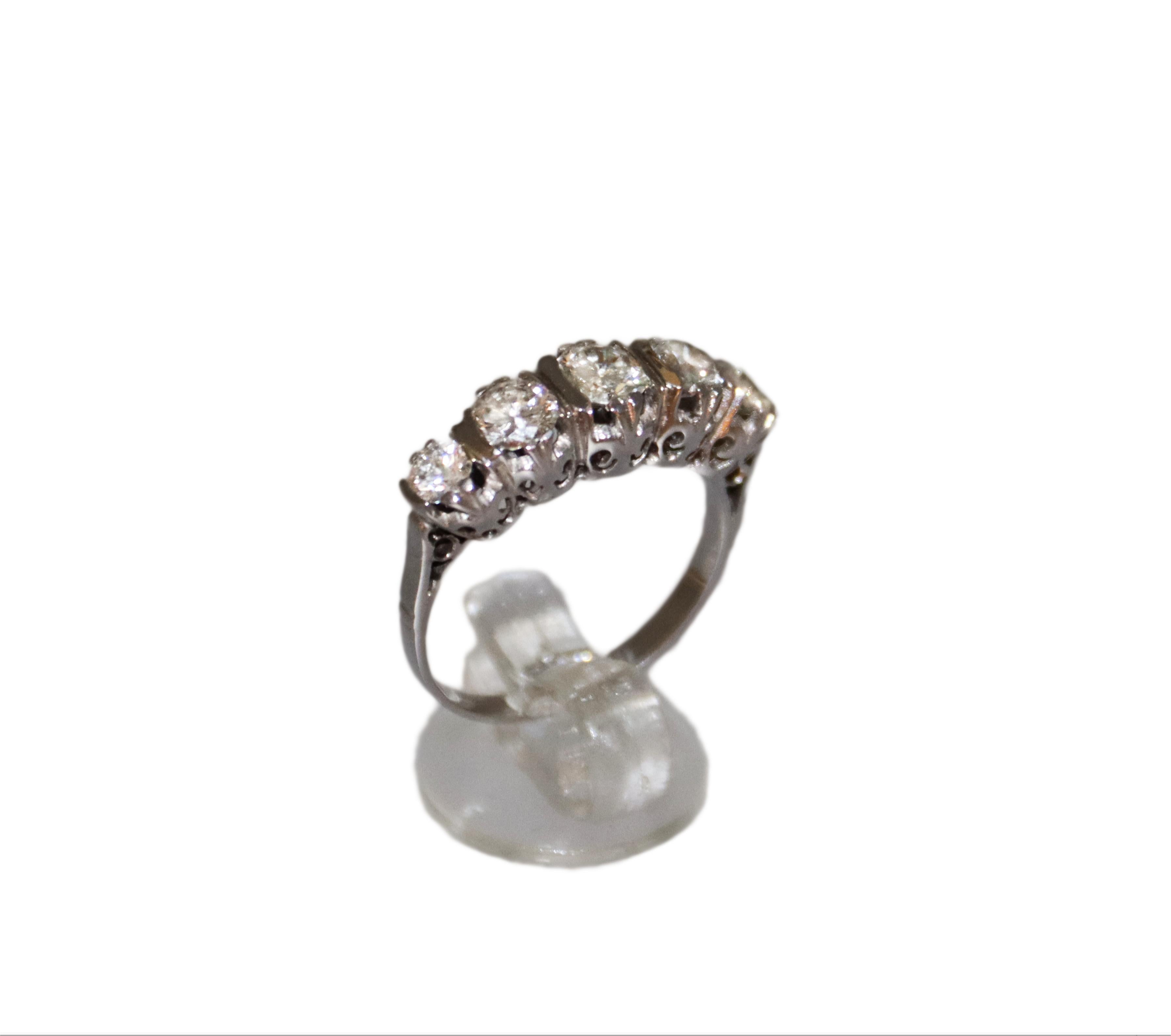 Diamonds 18 Karat White Gold Band Ring For Sale 1