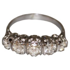 Anello a fascia in oro bianco 18 carati con diamanti