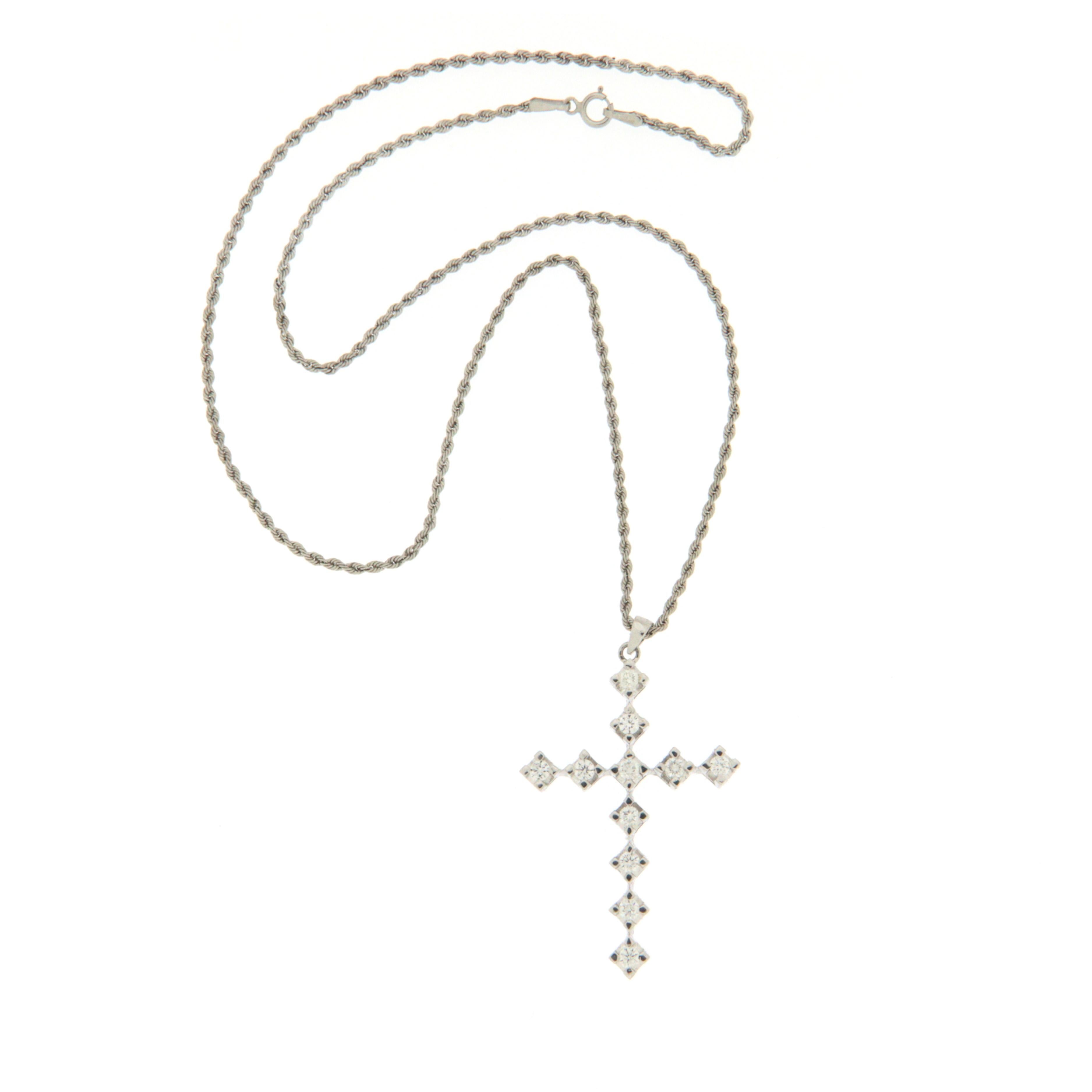 Diamanten 18 Karat Weißgold Kreuz-Anhänger Halskette (Kunsthandwerker*in) im Angebot