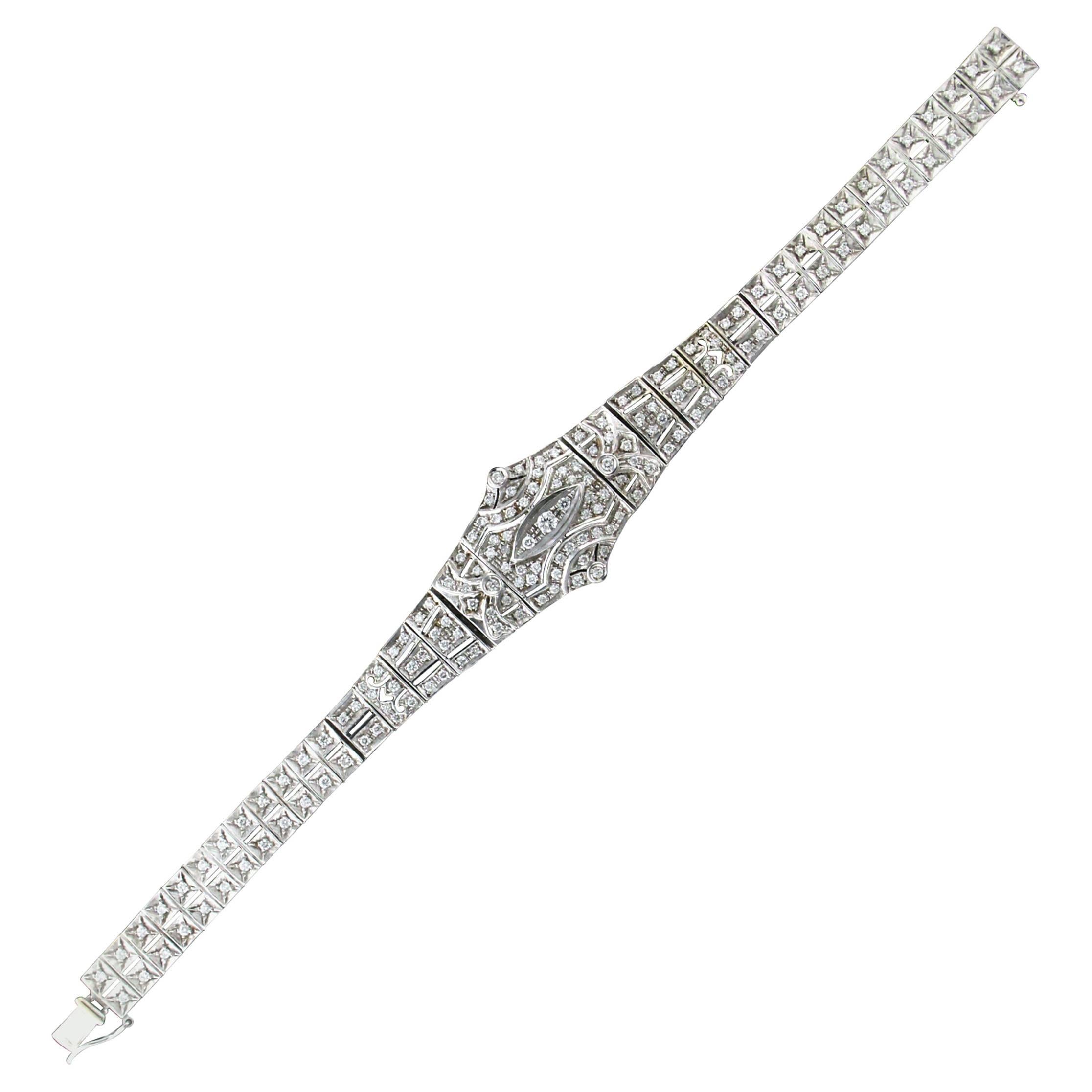 Diamonds 18 karat White Gold Cuff Bracelet