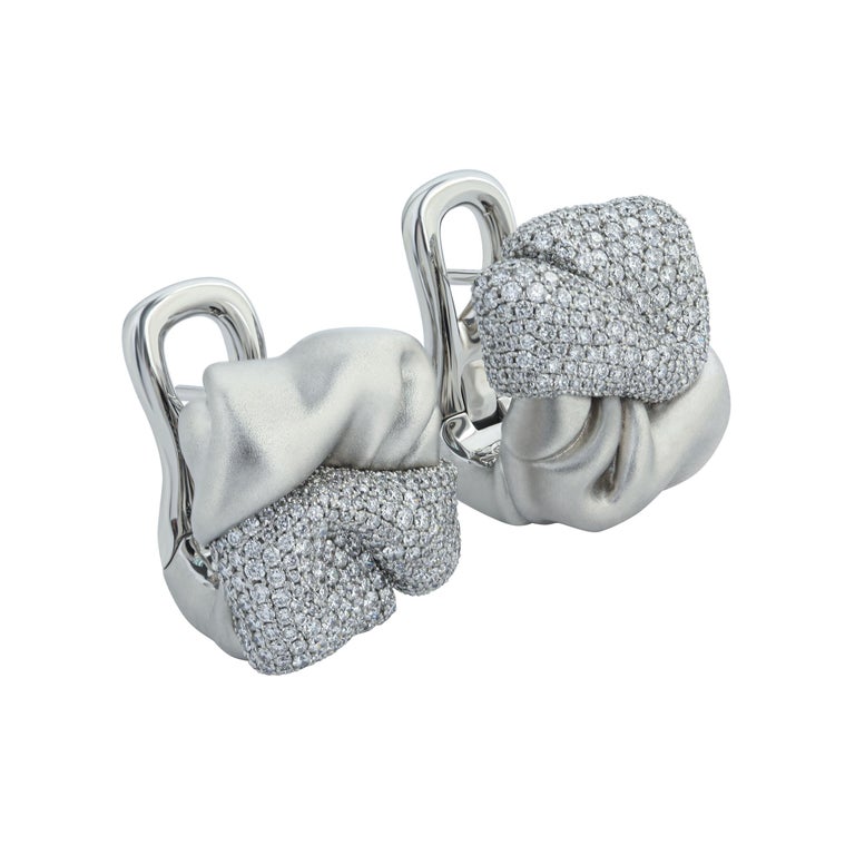 Sparkle Collection Earrings in 18-karat White Gold with White Diamonds main image 1