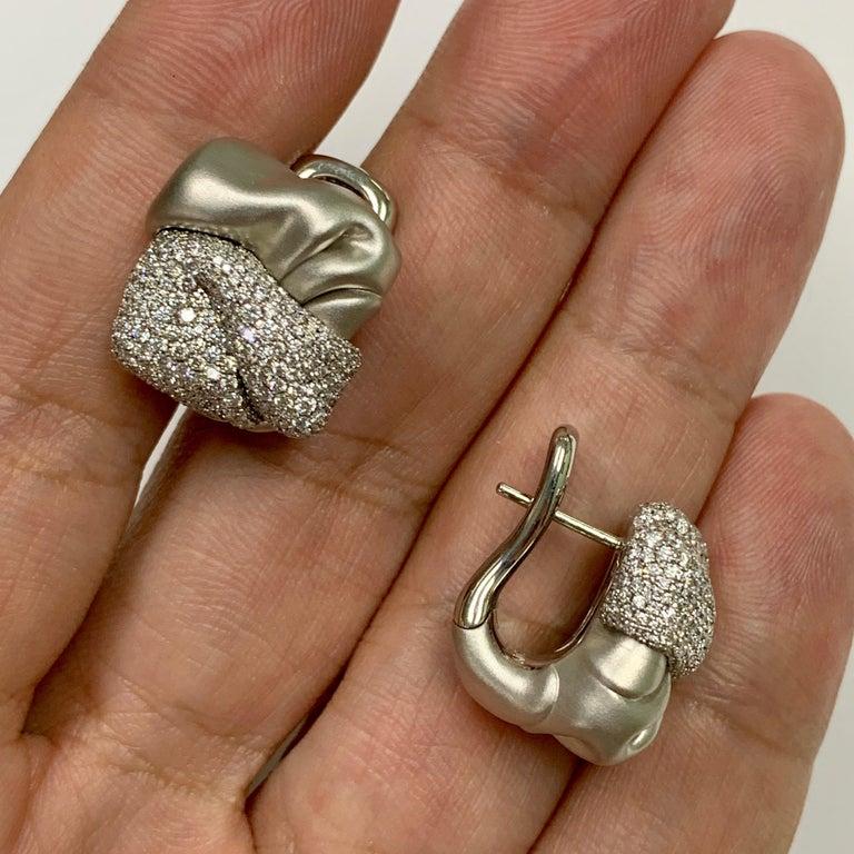 Diamonds 18 Karat White Gold Earrings For Sale 2