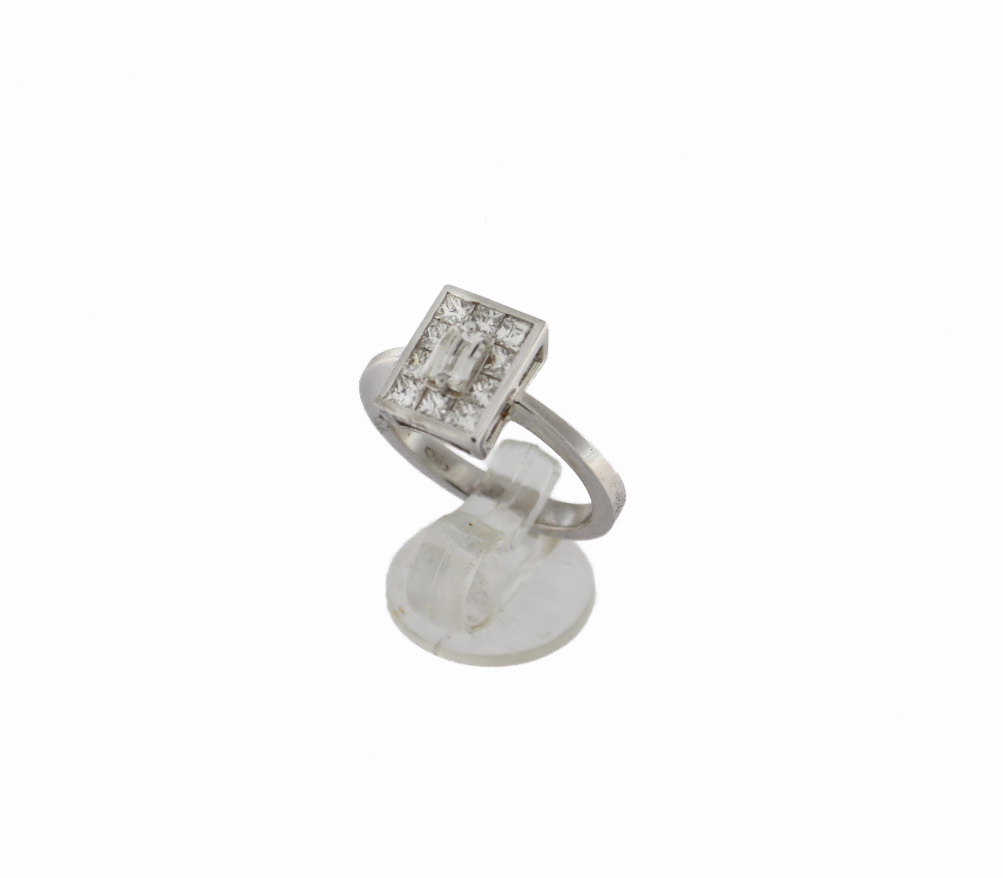 Verlobungsringe aus 18 Karat Weißgold mit Diamanten im Angebot 8