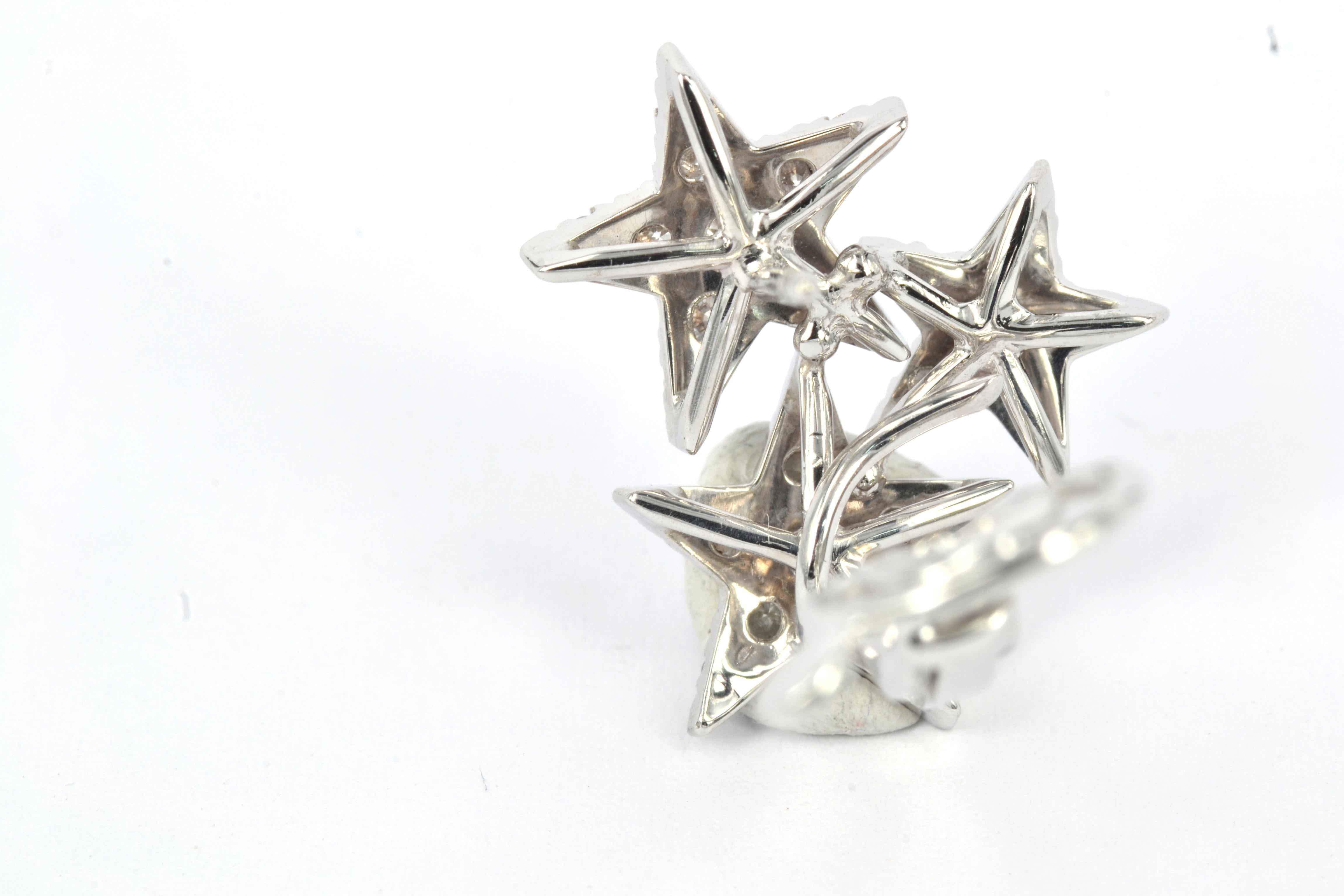 Boucles d'oreilles en or blanc 18 carats faites à la main en Italie Combien d'étoiles ? en vente 5