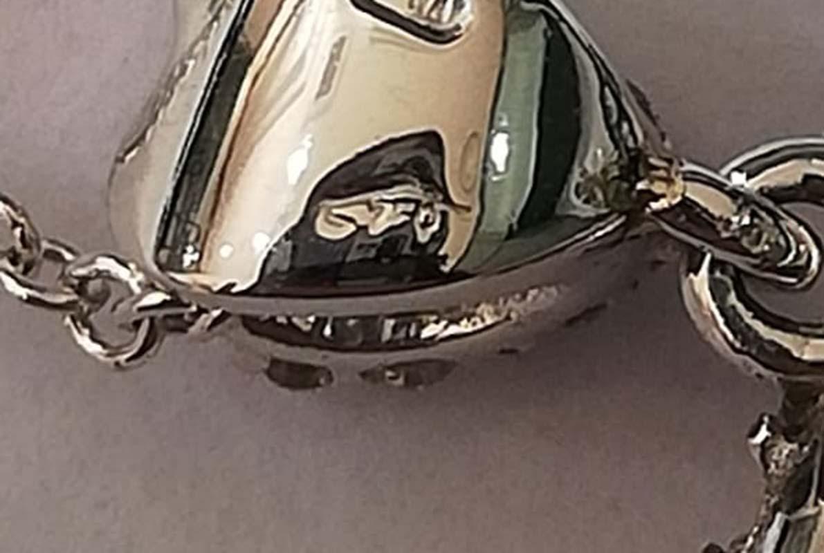 Diamonds, 18 Karat White Gold Heart Shape Pendant Necklace For Sale 2