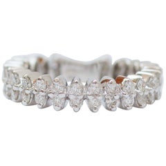 Diamanti, Anello moderno in oro bianco 18 carati.