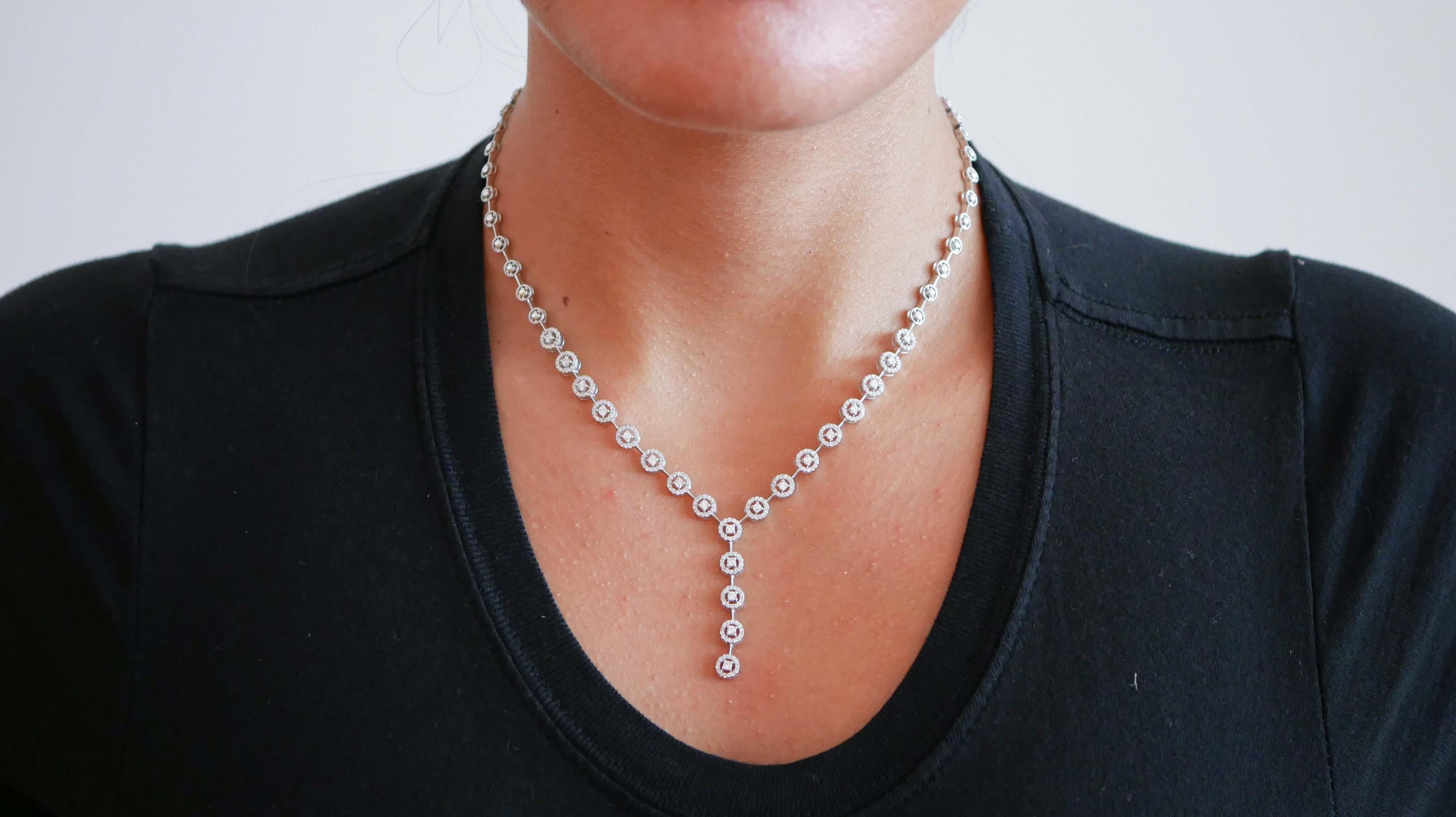 Taglio brillante Diamanti, collana in oro bianco 18 carati. in vendita