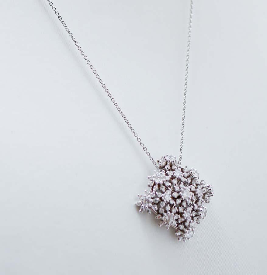 Modern Diamonds, 18 Karat White Gold Pendant Necklace. For Sale