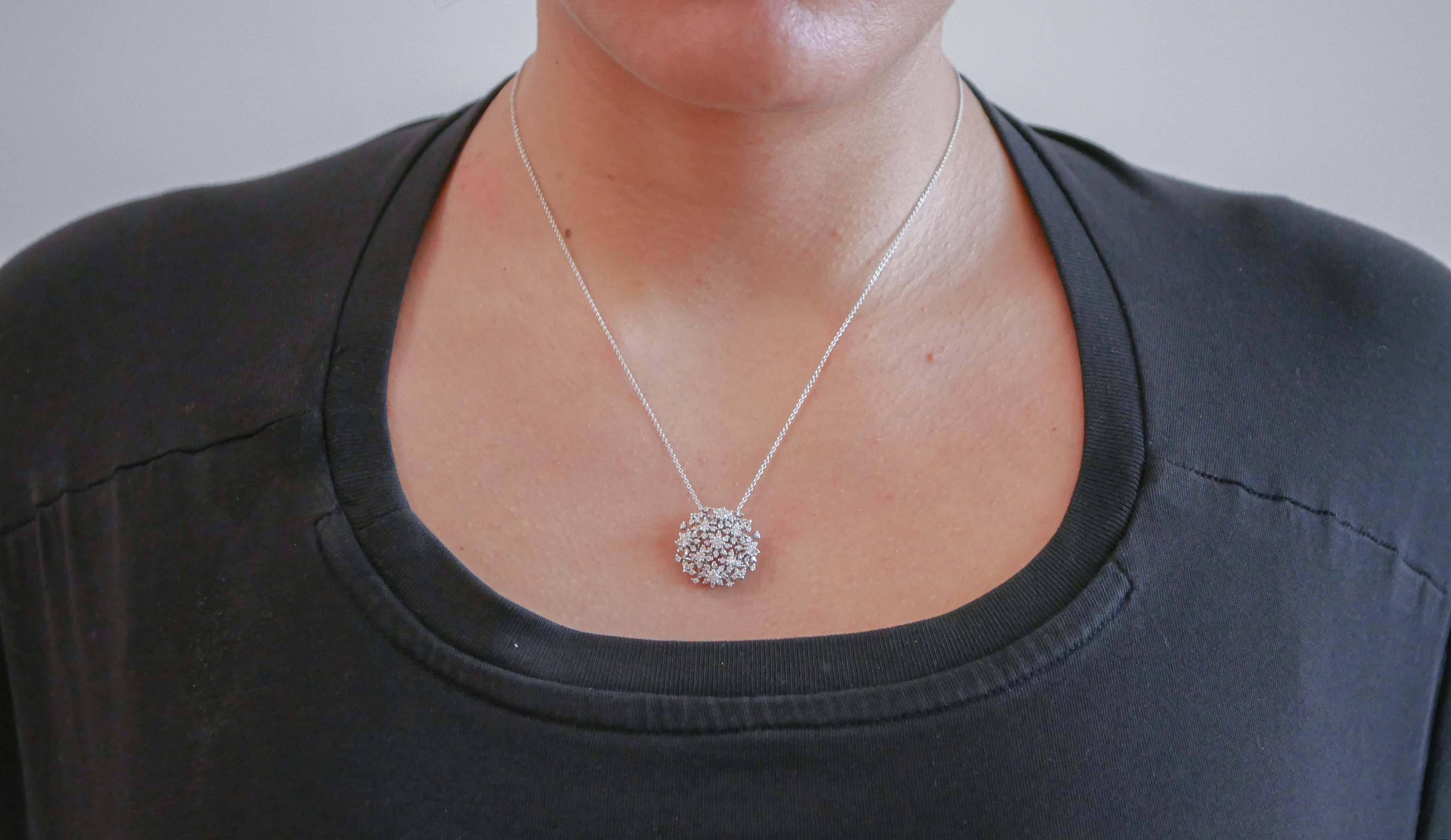 Diamonds, 18 Karat White Gold Pendant Necklace In New Condition For Sale In Marcianise, Marcianise (CE)
