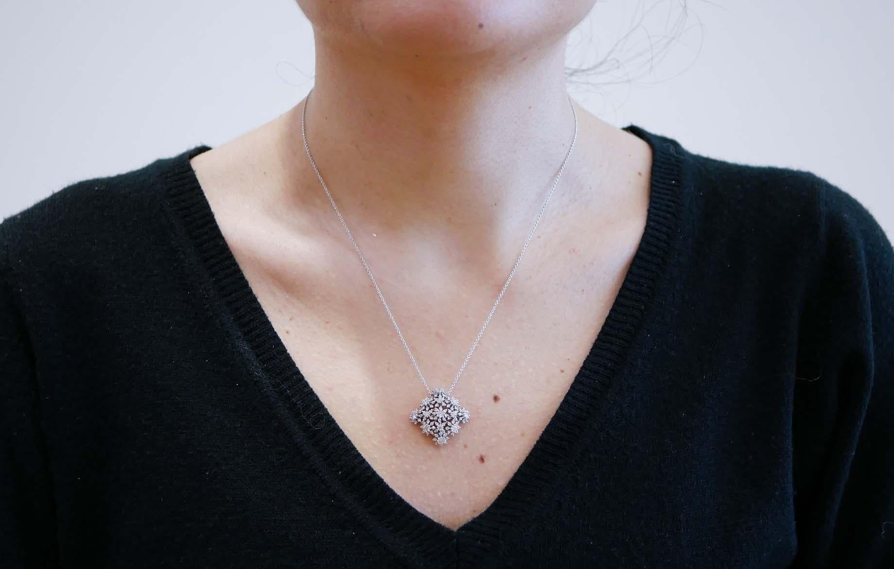 Diamonds, 18 Karat White Gold Pendant Necklace. In New Condition For Sale In Marcianise, Marcianise (CE)