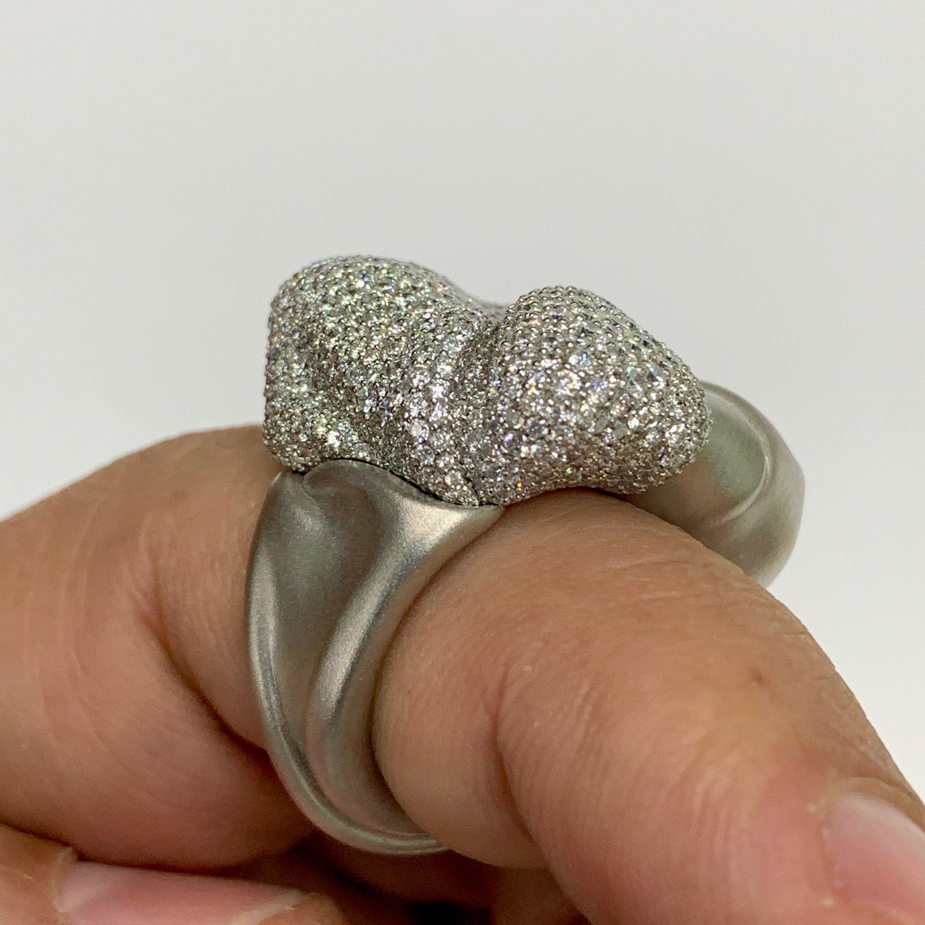 For Sale:  Diamonds 18 Karat White Gold Ring 11
