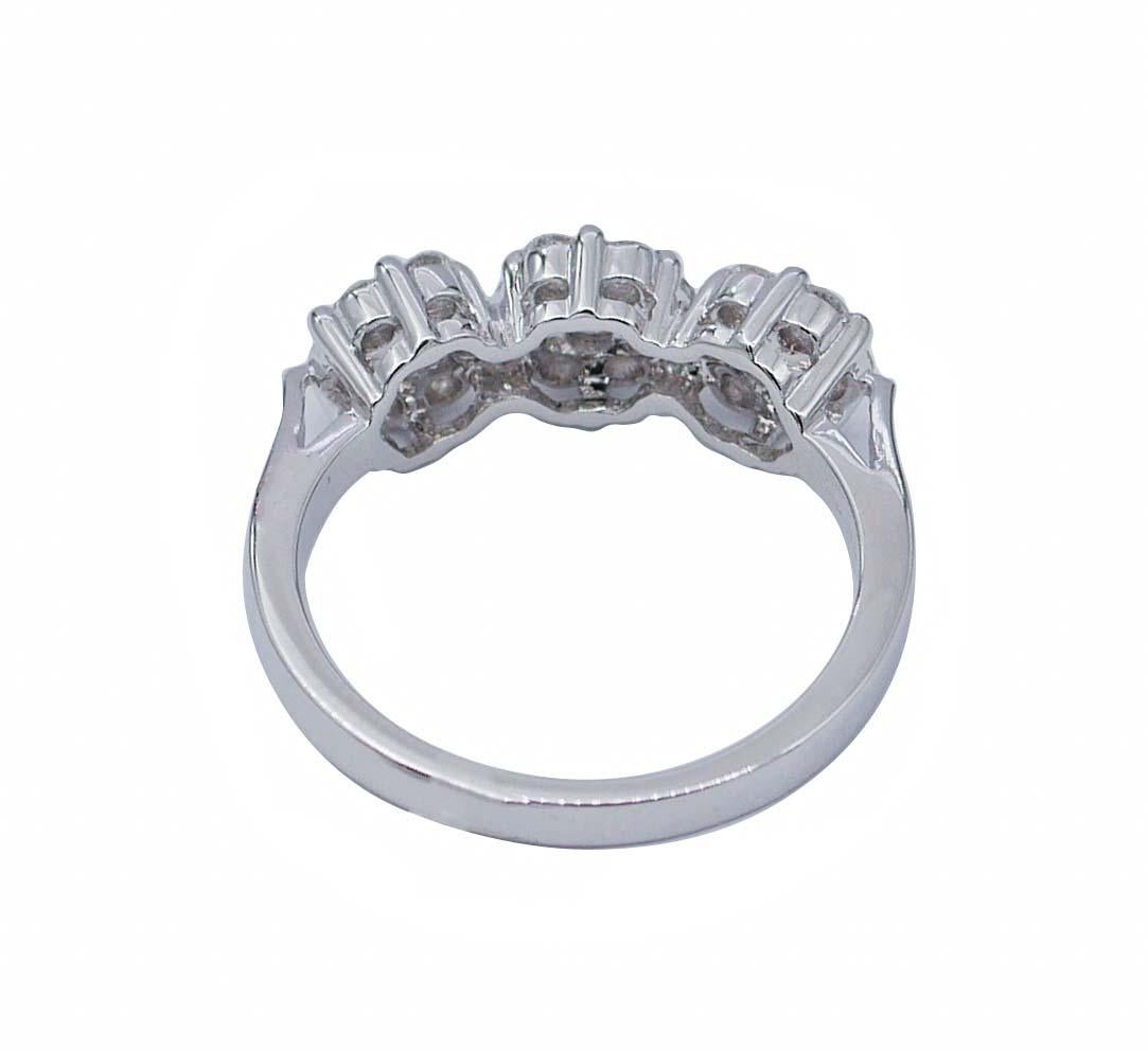 Modern Diamonds, 18 Karat White Gold Ring For Sale