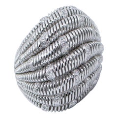Bague en or blanc 18 carats et diamants