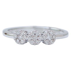 Diamonds, 18 Karat White Gold Ring.