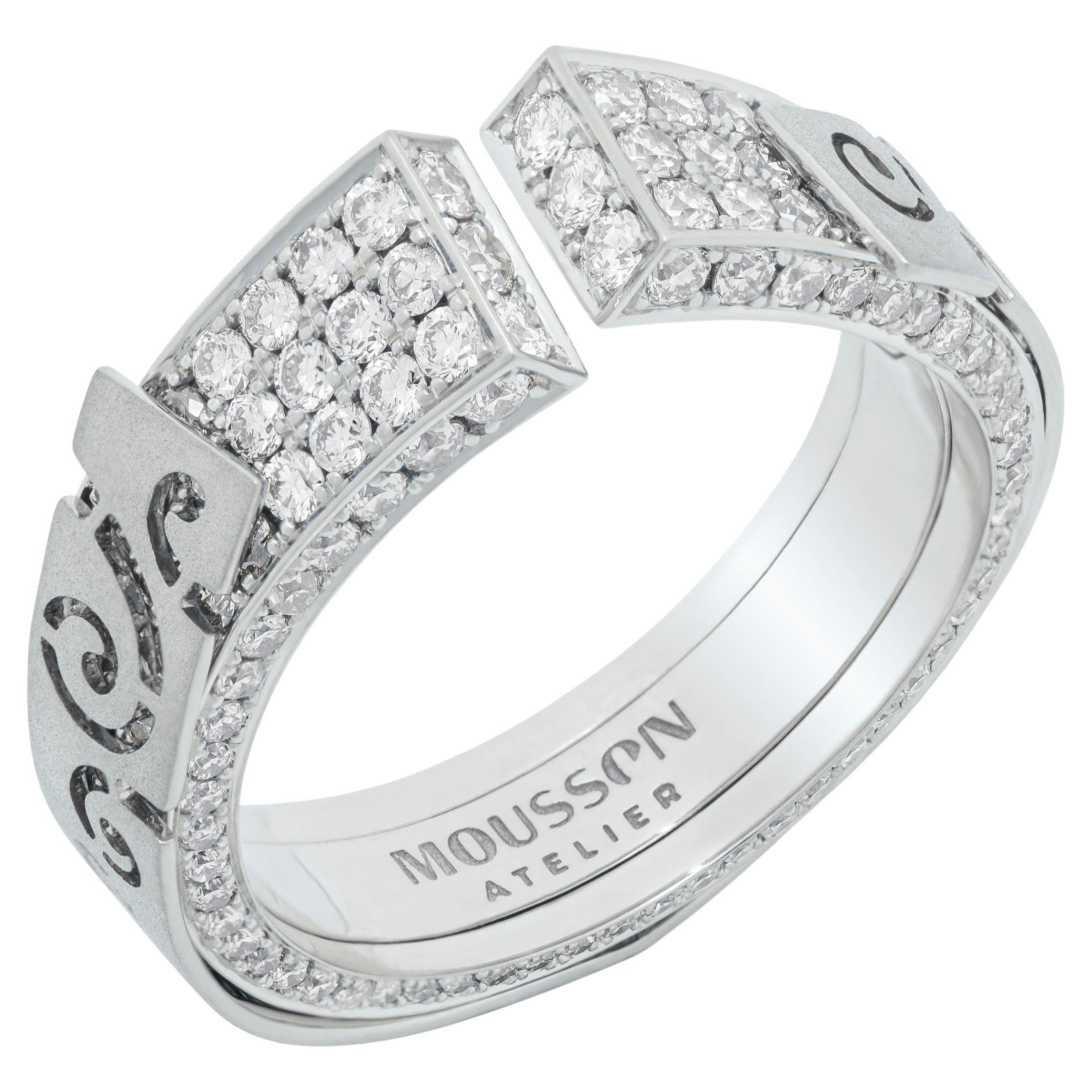 Diamonds 18 Karat White Gold Small Veil Ring For Sale