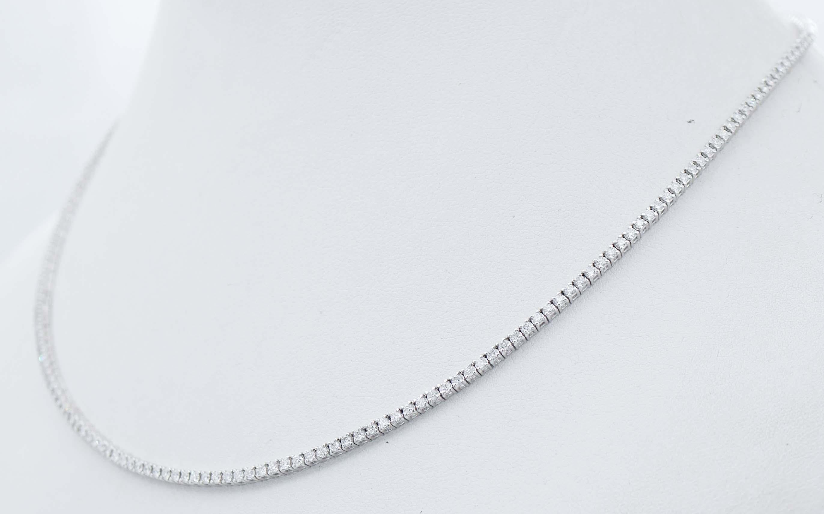 Amazing tennis necklace in 18 kt white gold structure mounted with diamonds.
Diamonds 3.73 ct , G Color VS Clarity
Total Weigth 17.10 gr
RF     G    GURCU
RK.AUUEF80

For any inquiries,please contact the seller through the message center.
