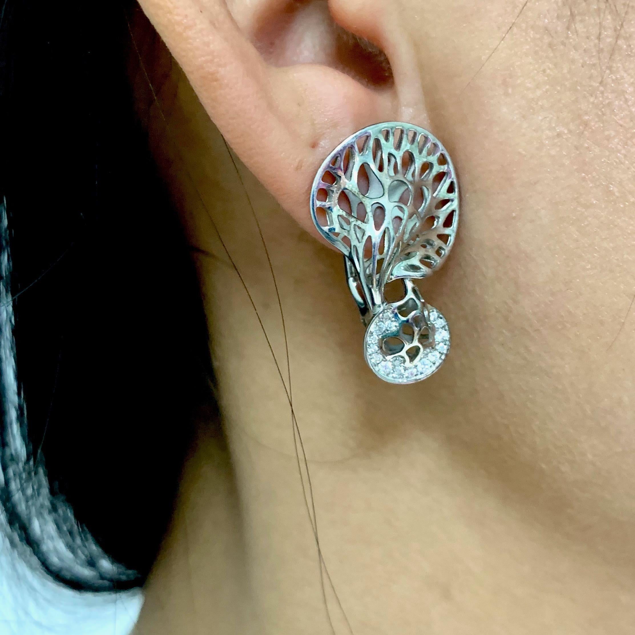 Women's Diamonds 18 Karat White Gold Tree Mushroom Ring Earrings Suite For Sale