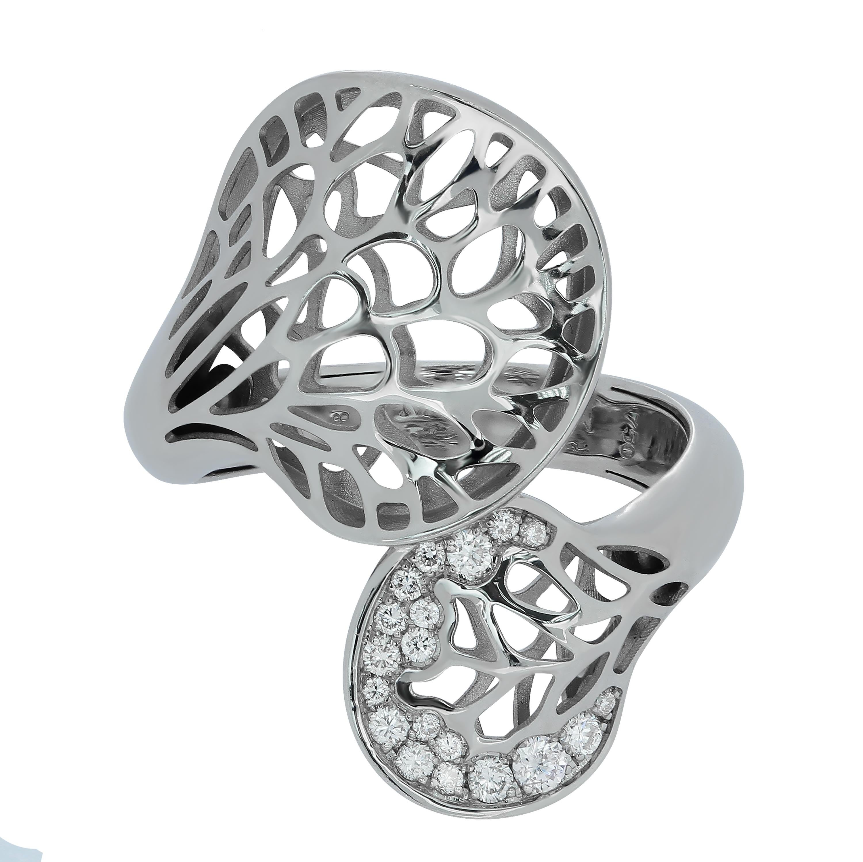 Diamonds 18 Karat White Gold Tree Mushroom Ring Earrings Suite For Sale 2