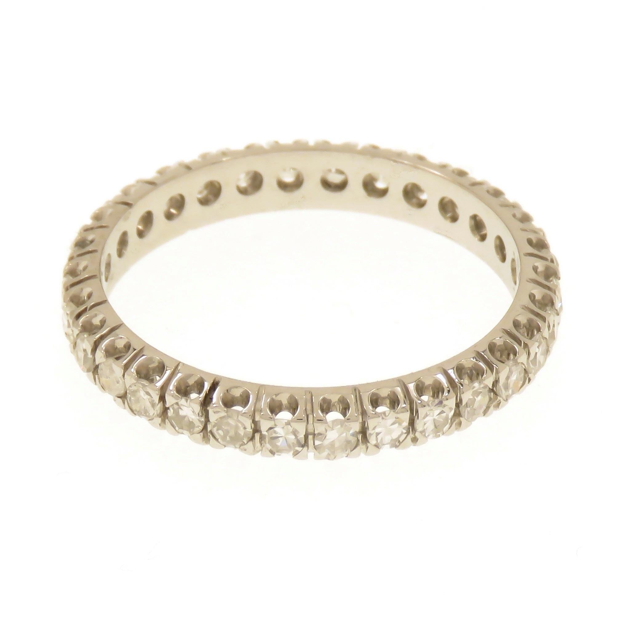 Diamonds 18 Karat White Gold Vintage Eternity Ring Handcrafted In Excellent Condition For Sale In Milano, IT