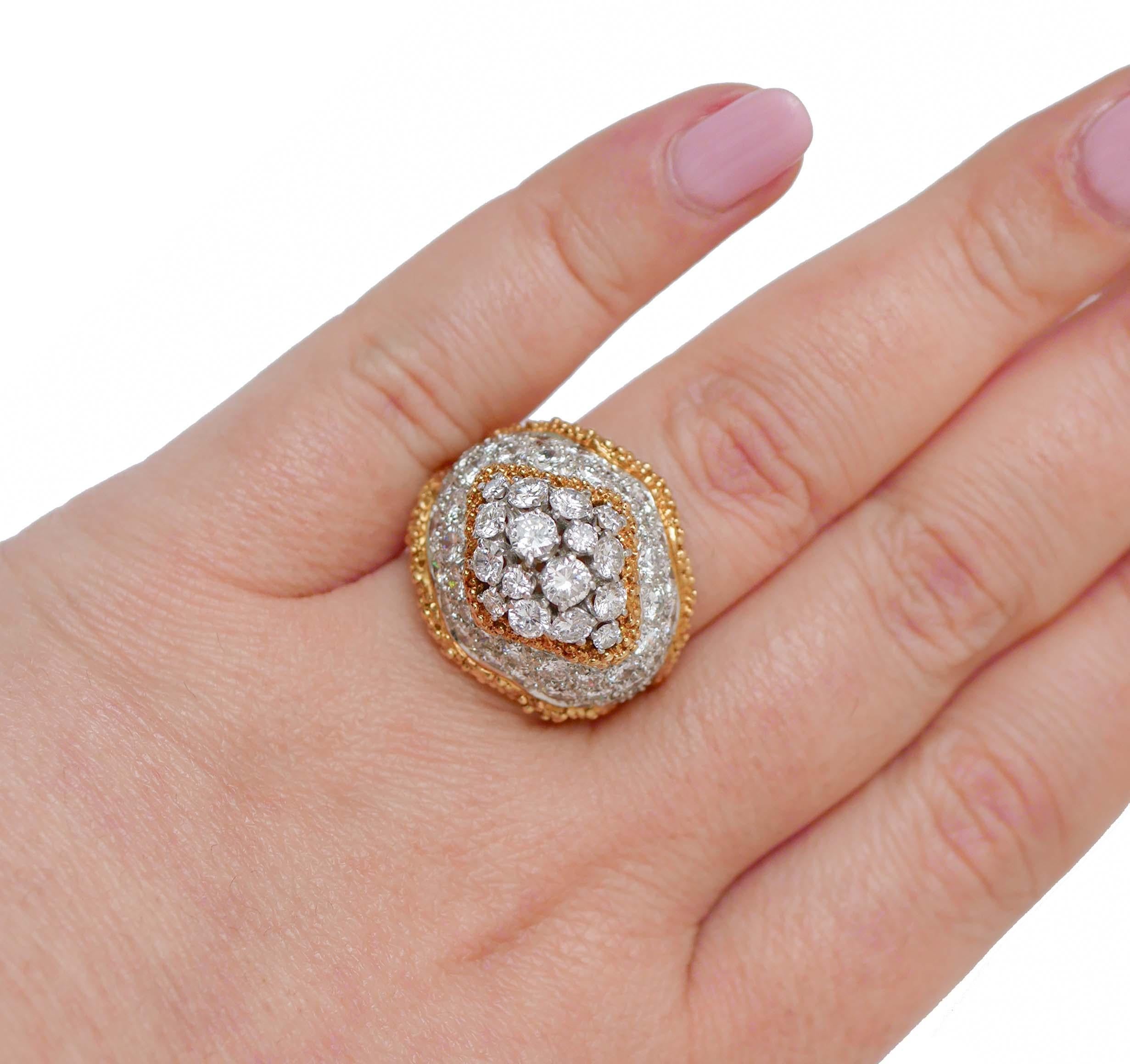 Ring aus 18 Karat Gelbgold mit Diamanten und Platin. im Zustand „Gut“ im Angebot in Marcianise, Marcianise (CE)