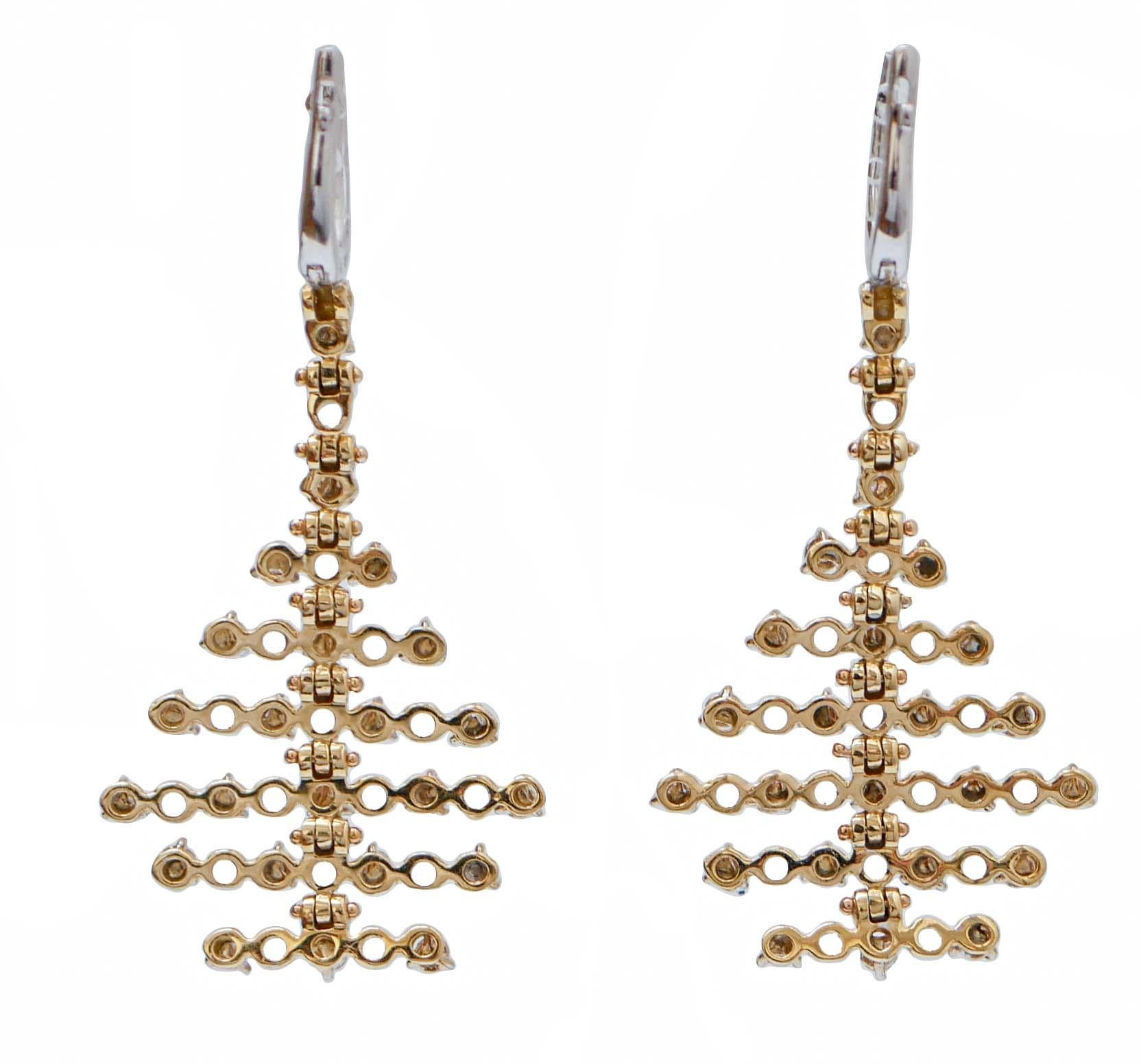 Modern Diamonds, 18 Karat Yellow Gold and White Gold Earrings. For Sale