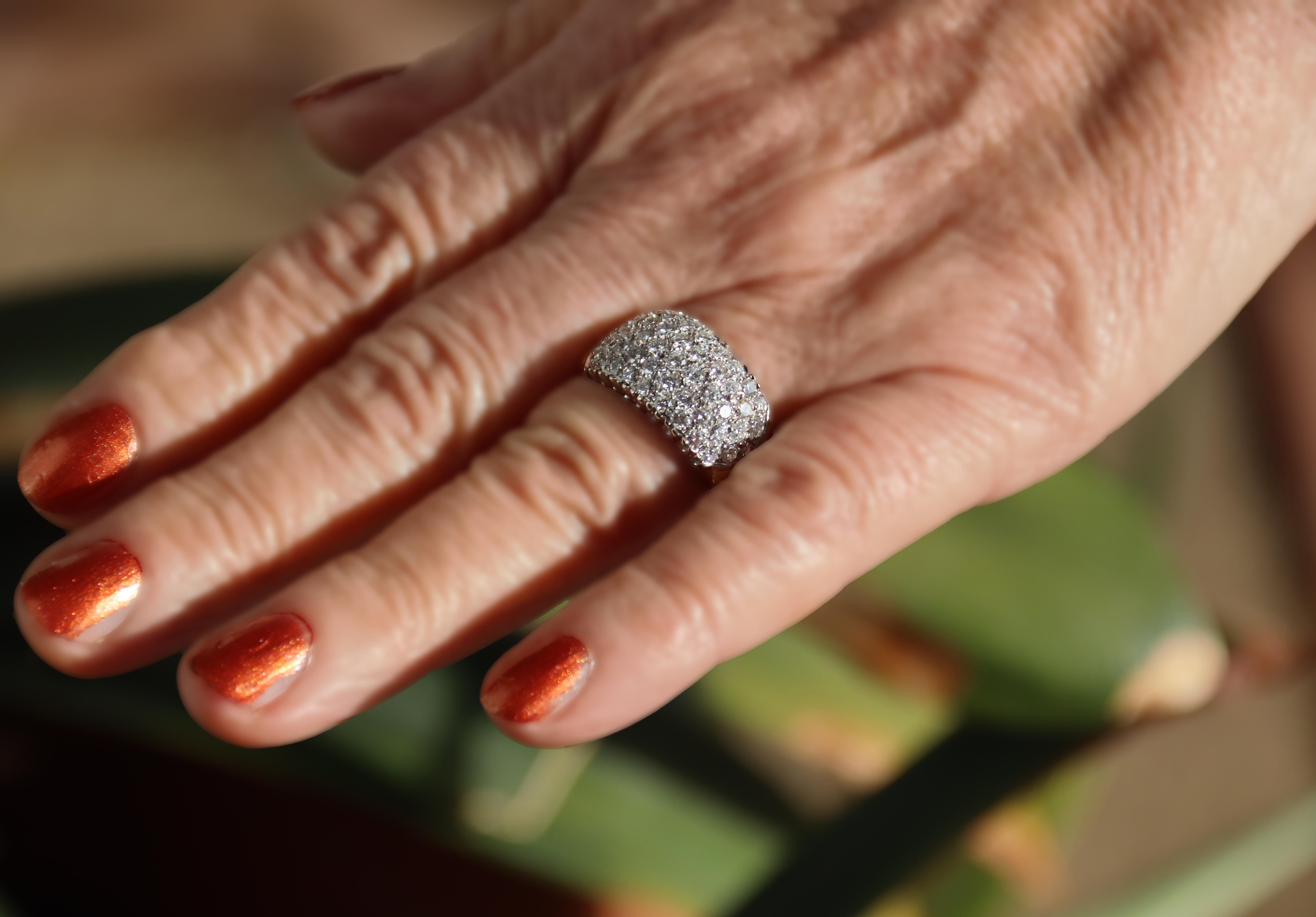 Diamanten 18 Karat Gelbgold Band-Ring im Angebot 7