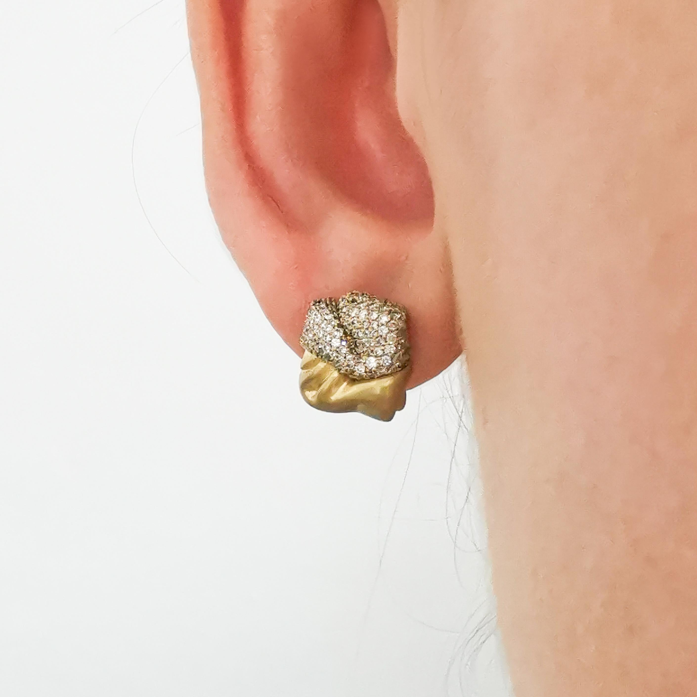 Diamonds 18 Karat Yellow Gold Earrings For Sale 2