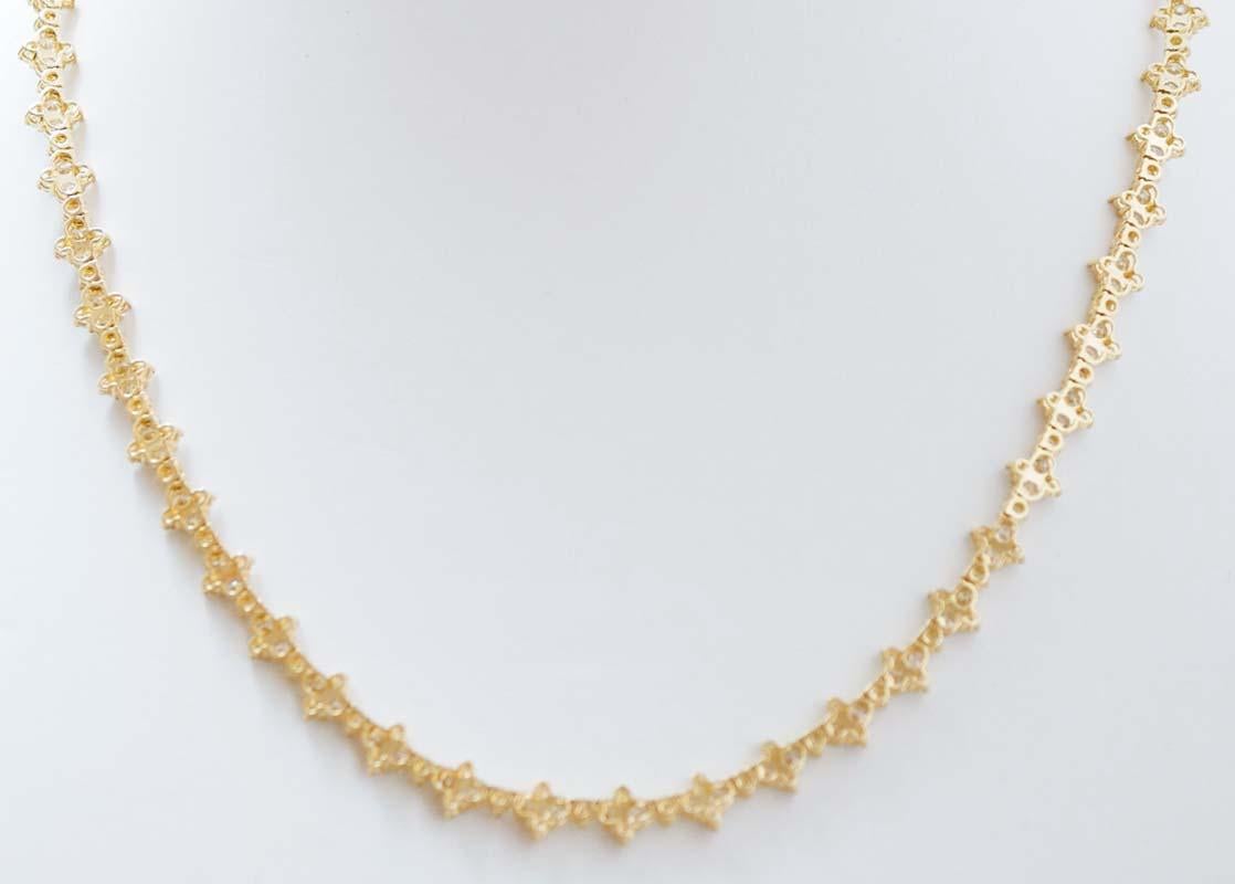 Taille brillant Collier moderne en or jaune 18 carats et diamants en vente