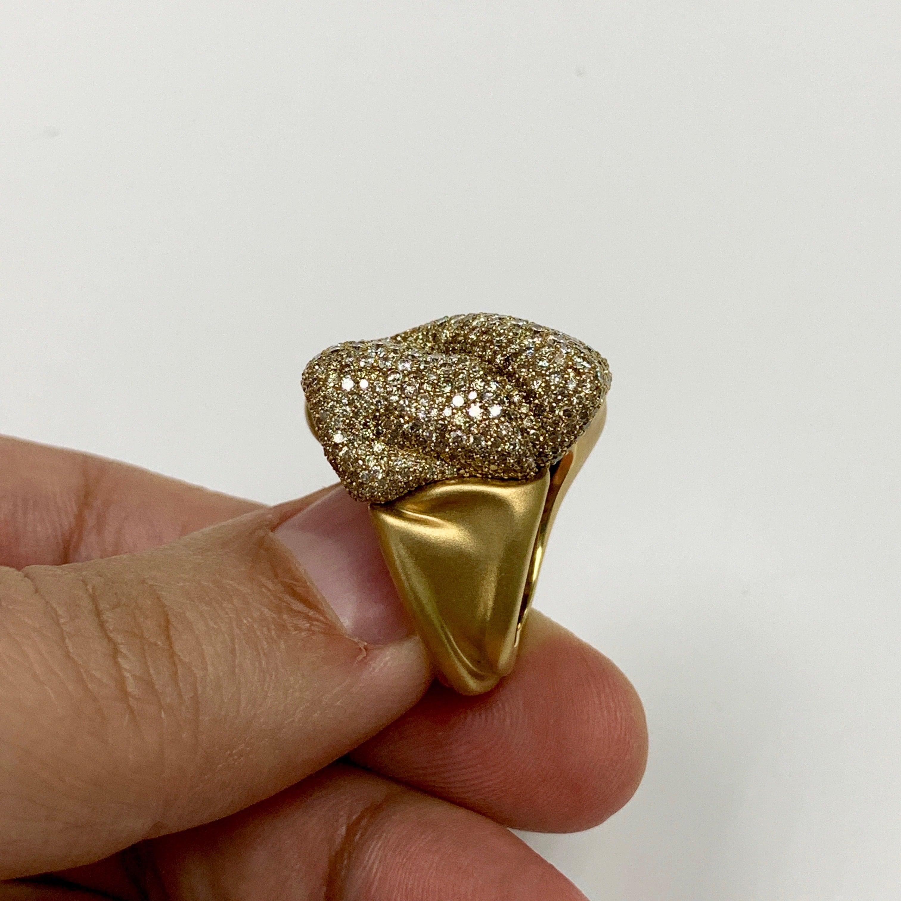 Im Angebot: Diamanten-Ring aus 18 Karat Gelbgold () 6