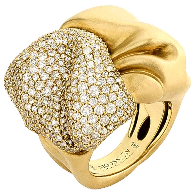 Diamonds 18 Karat Yellow Gold Ring