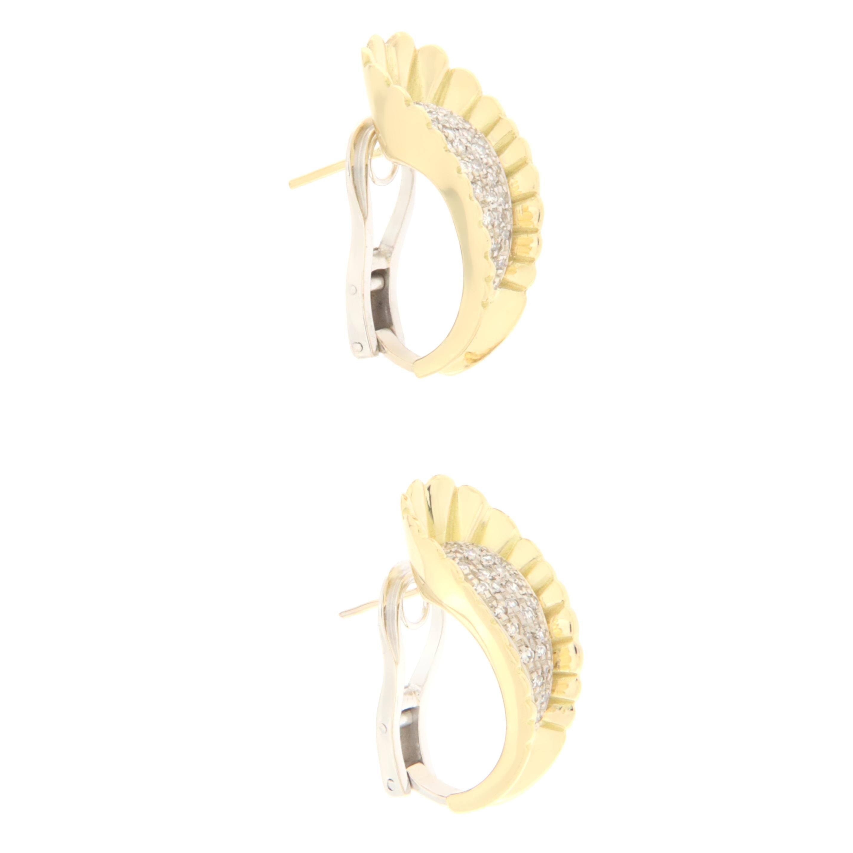 Brilliant Cut Diamonds 18 Karat Yellow Gold Stud Earrings For Sale