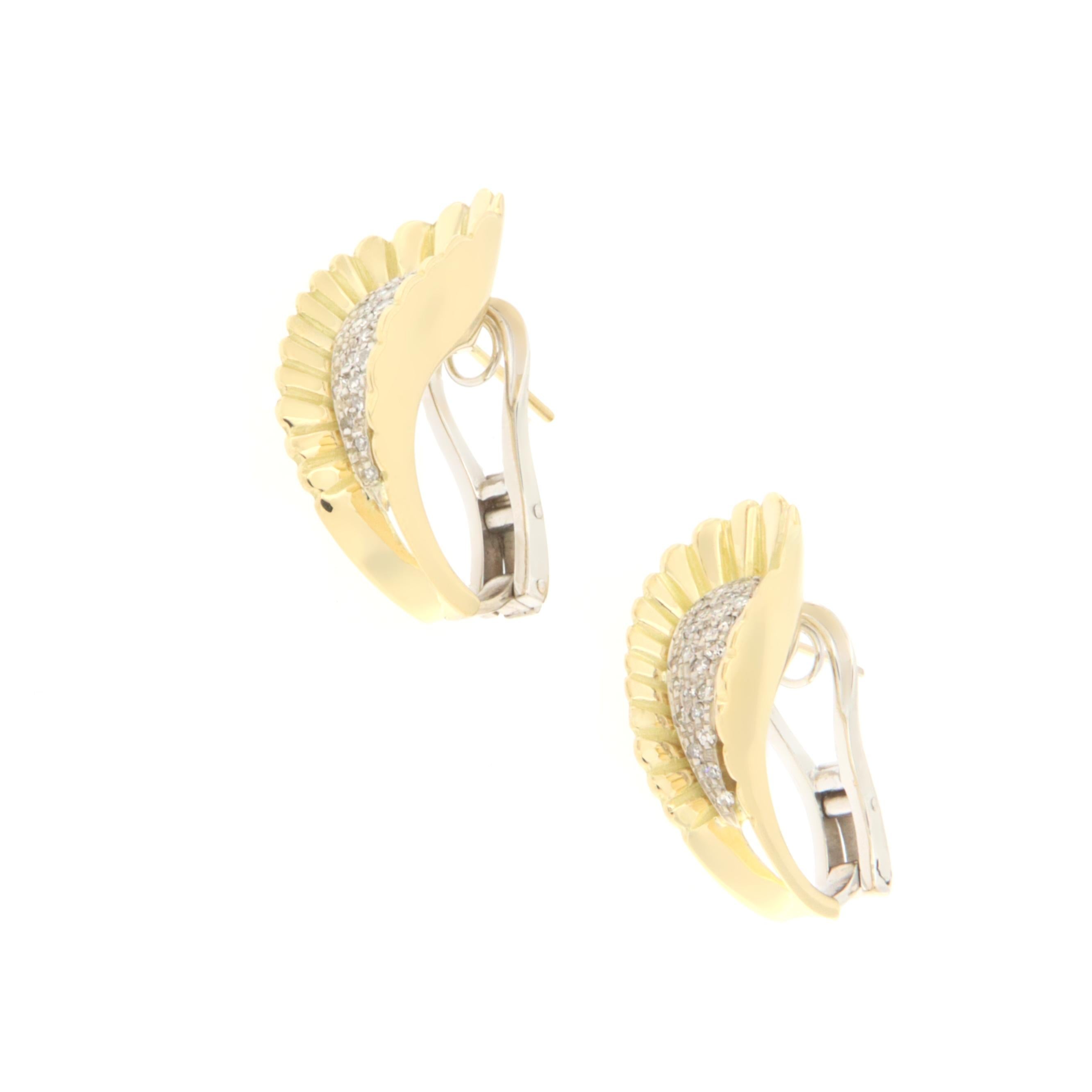 Women's Diamonds 18 Karat Yellow Gold Stud Earrings For Sale