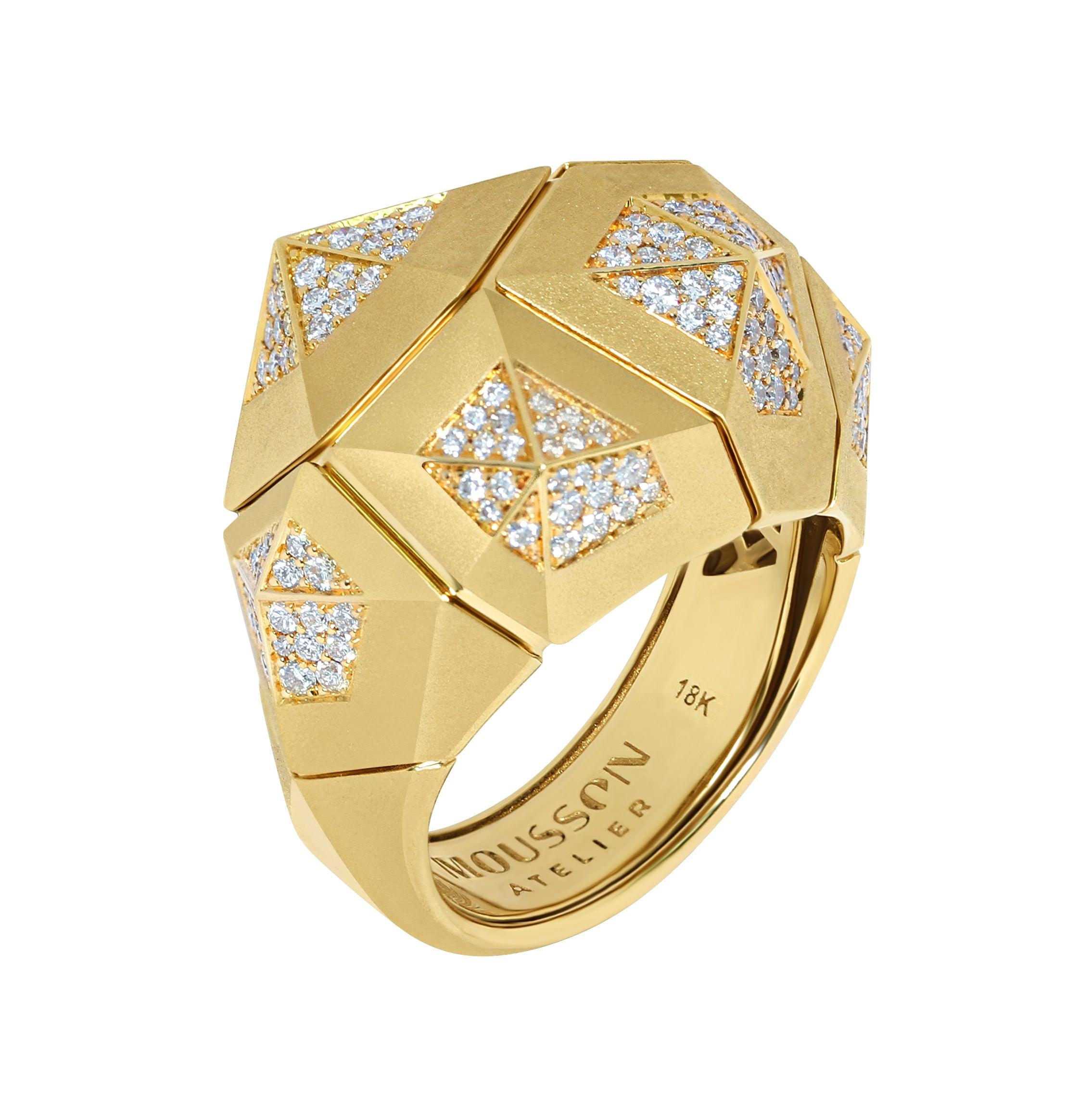 For Sale:  Diamonds 18 Karat Yellow Matte Gold Geometry Big Suite 4