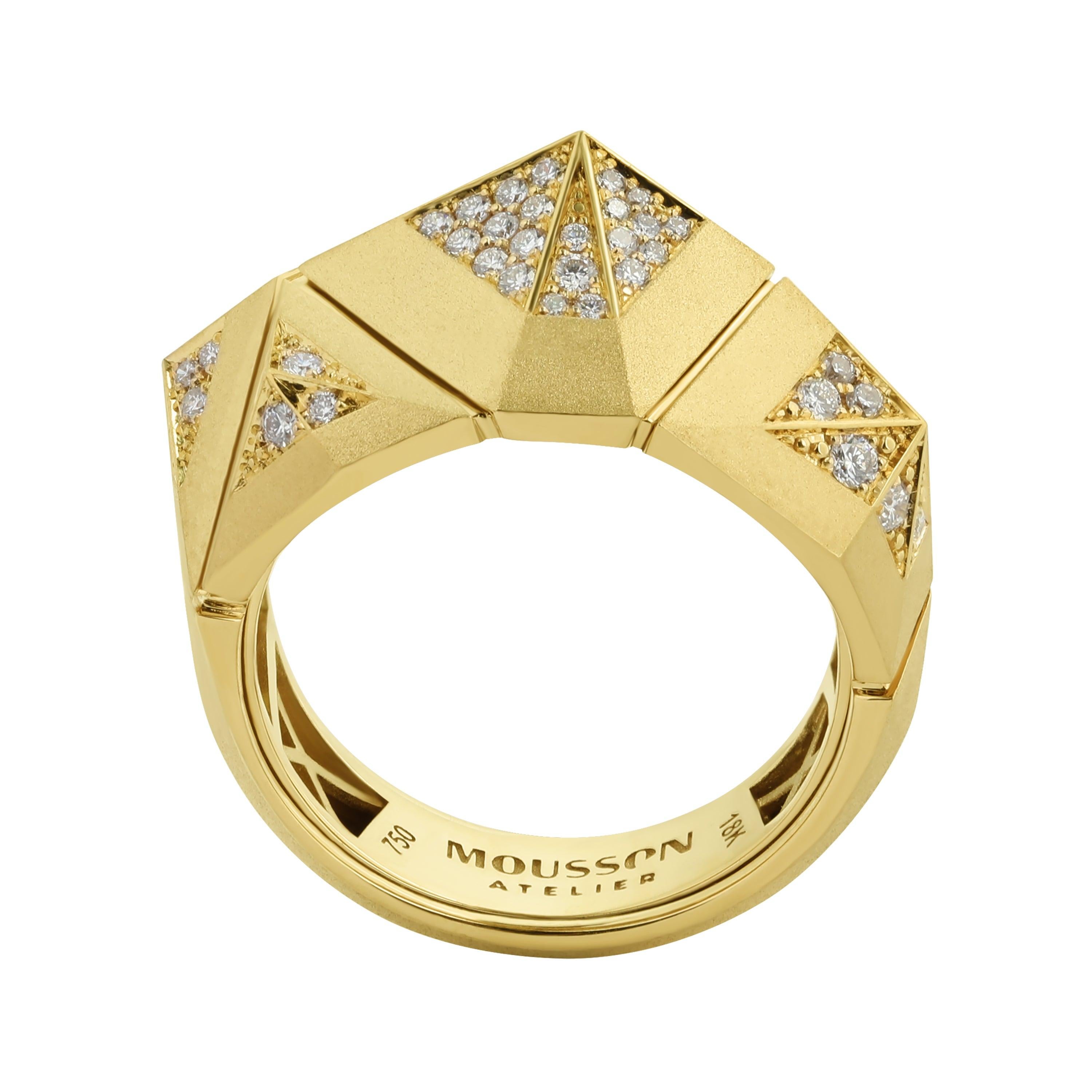 For Sale:  Diamonds 18 Karat Yellow Matte Gold Geometry Small Ring 2