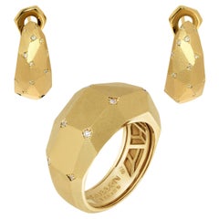Diamanten 18 Karat Gelbgold mattiert Geometrie Kleine Suite
