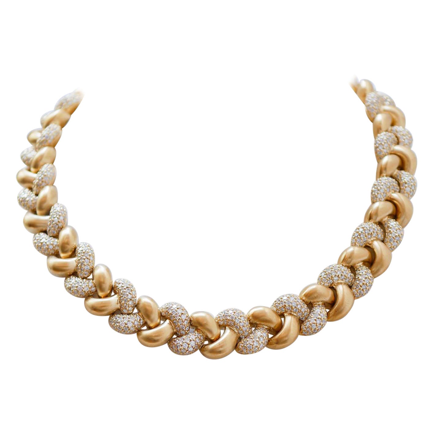 Diamonds, 18 Kt Yellow Gold Necklace. For Sale
