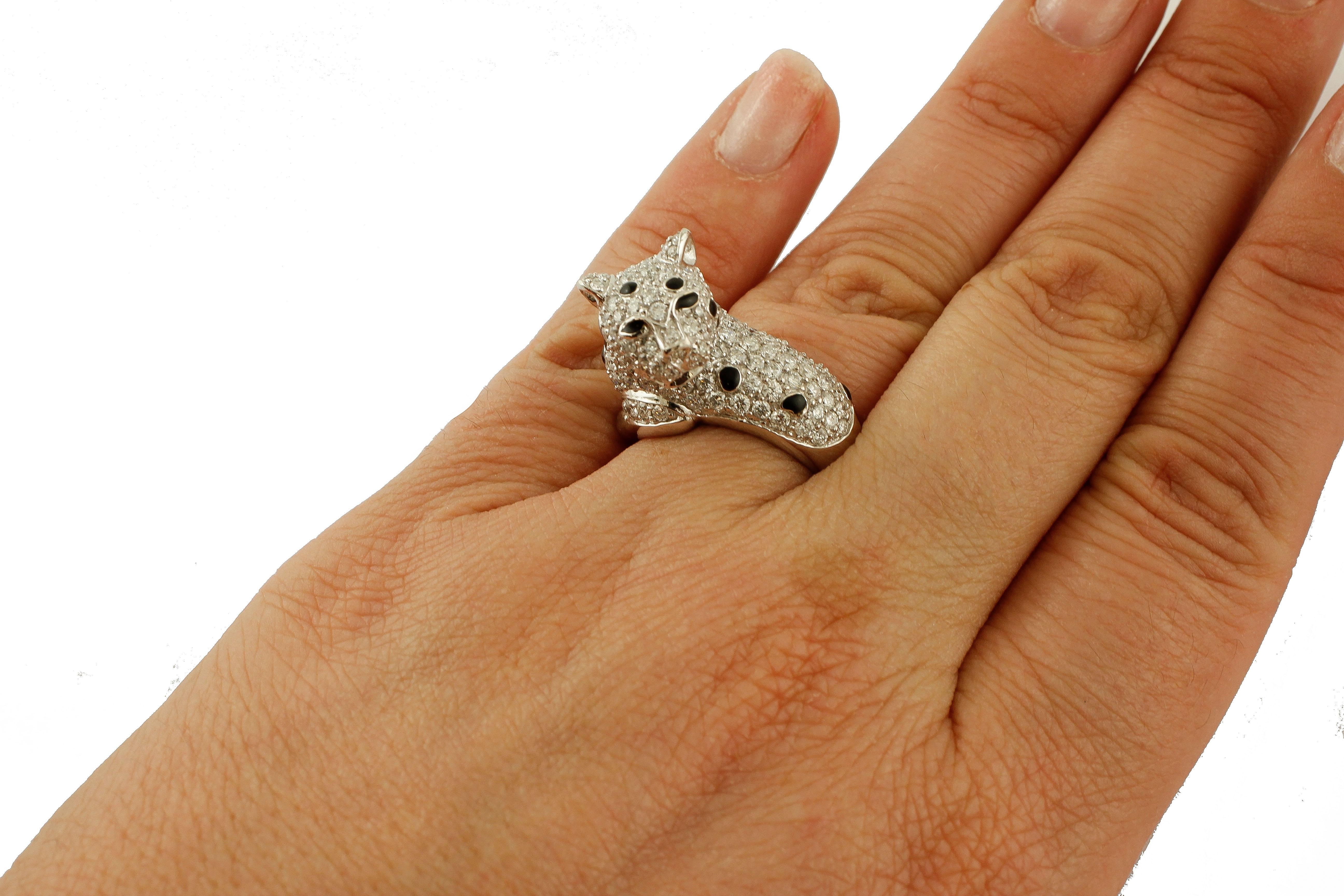 Modern Diamonds, 18 Karat White and Enamel Gold Cheetah Ring
