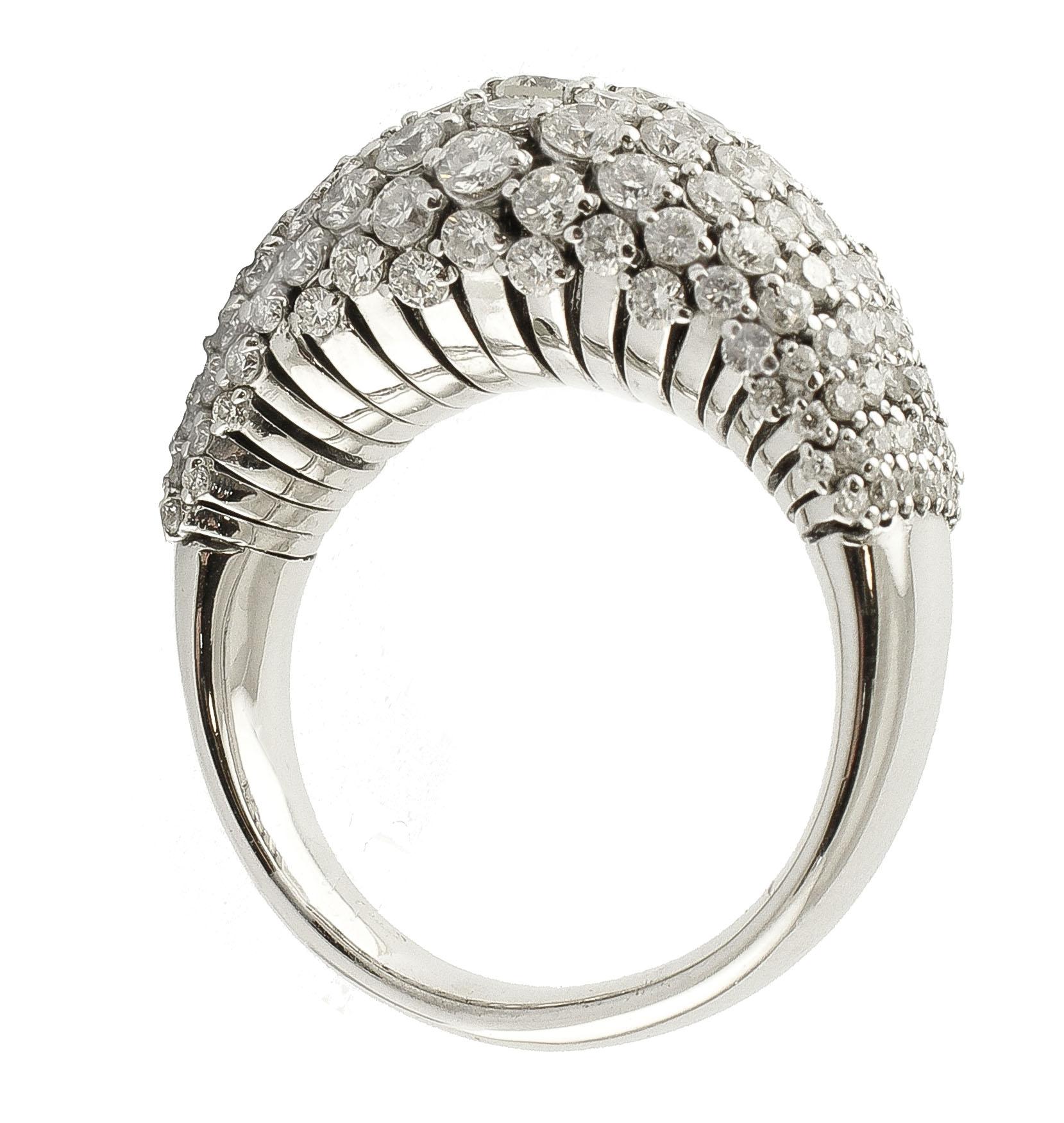 Diamonds, 18 Karat White Gold Band Ring In Excellent Condition In Marcianise, Marcianise (CE)