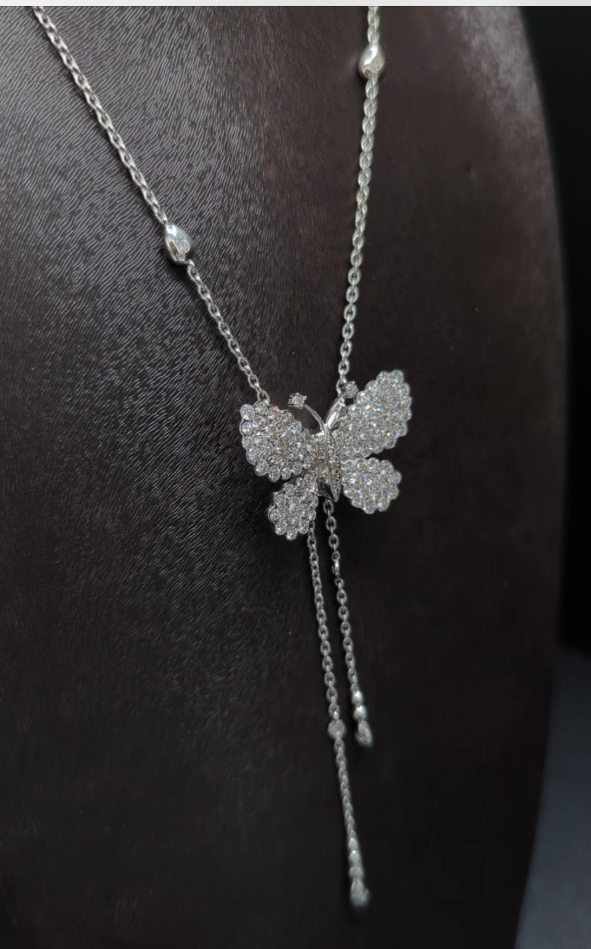 Diamanti  Collana con farfalla in oro bianco 18 carati In condizioni Nuovo in vendita a Bilbao, ES