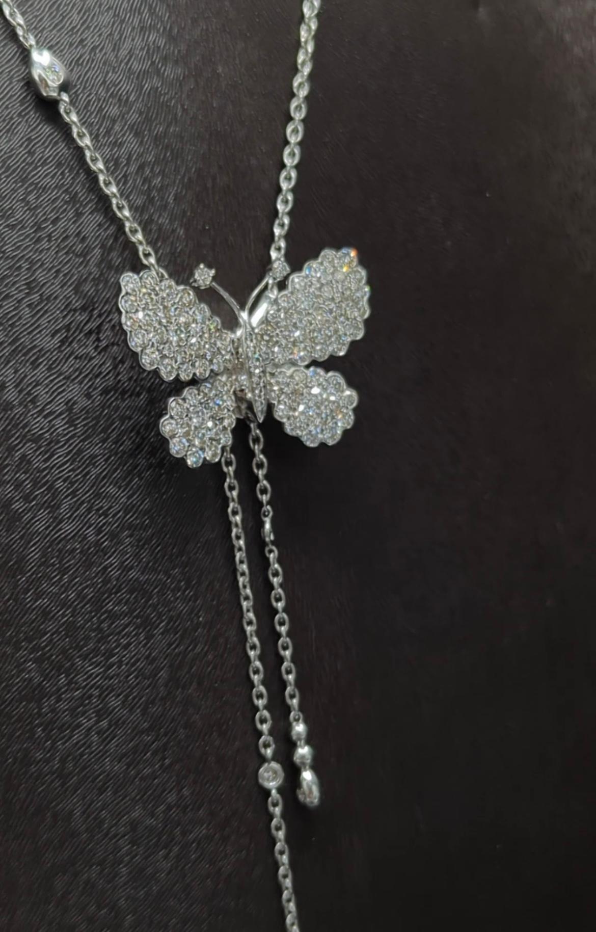 Donna Diamanti  Collana con farfalla in oro bianco 18 carati in vendita