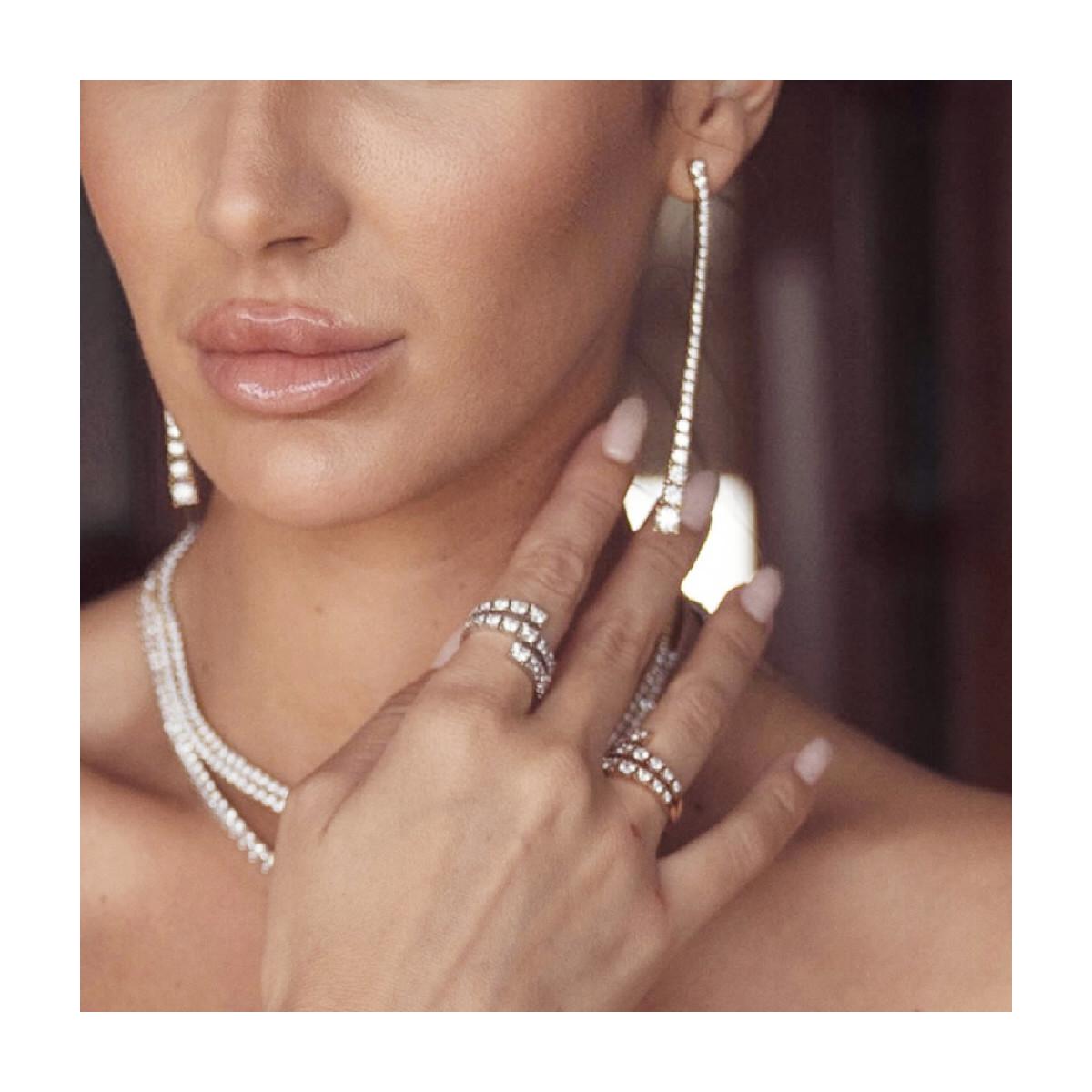 Women's Diamonds  & 18K White Gold Glimmer Earrings For Sale