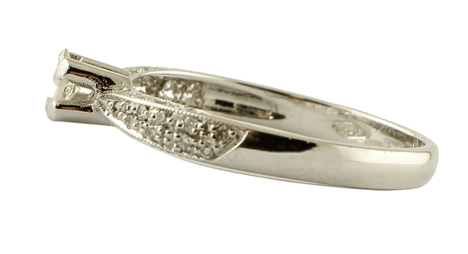 Diamantes, Anillo solitario de oro blanco de 18 quilates Retro en venta
